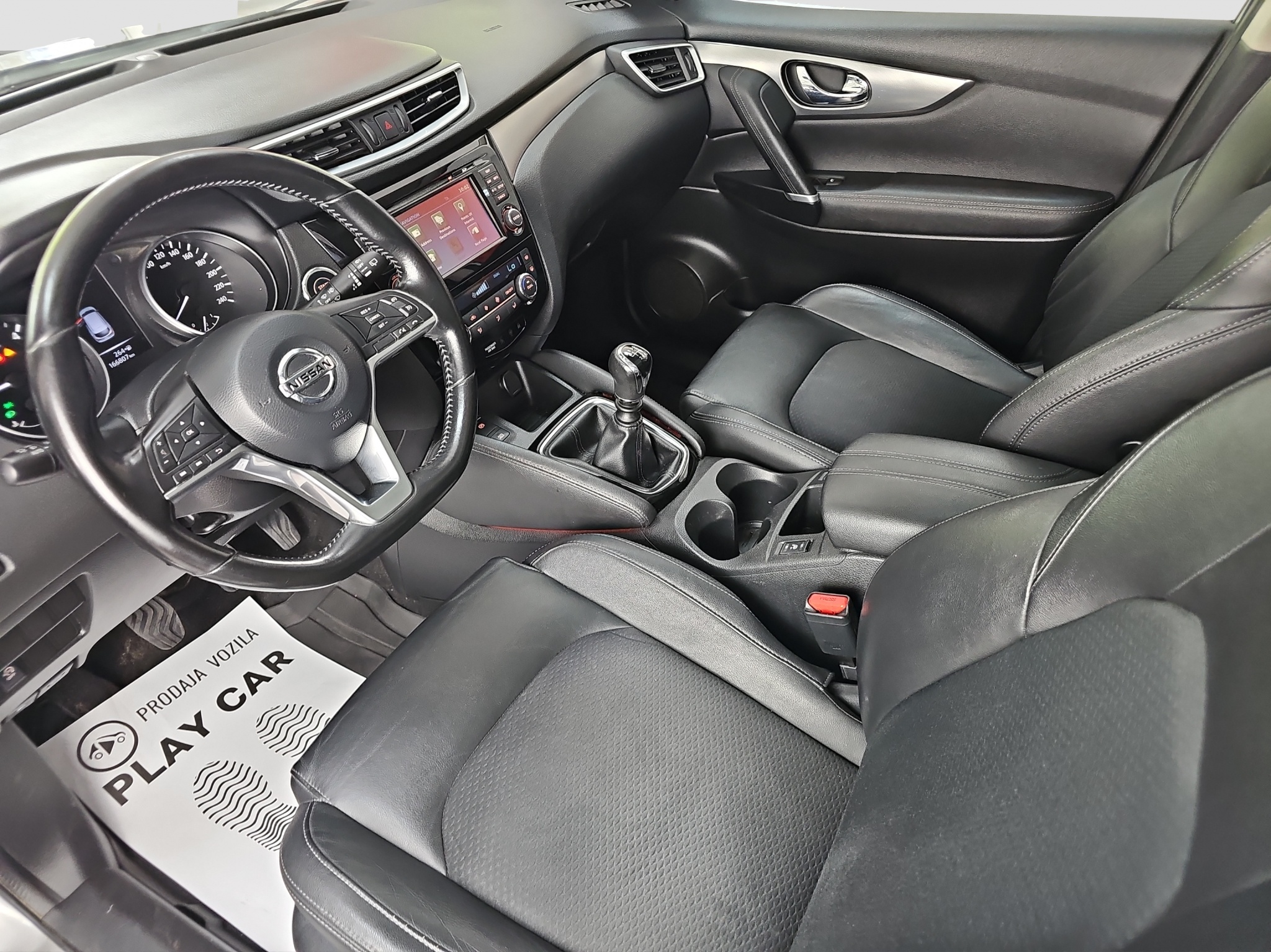 
								Nissan Qashqai TEKNA /1.5D/PANO full									