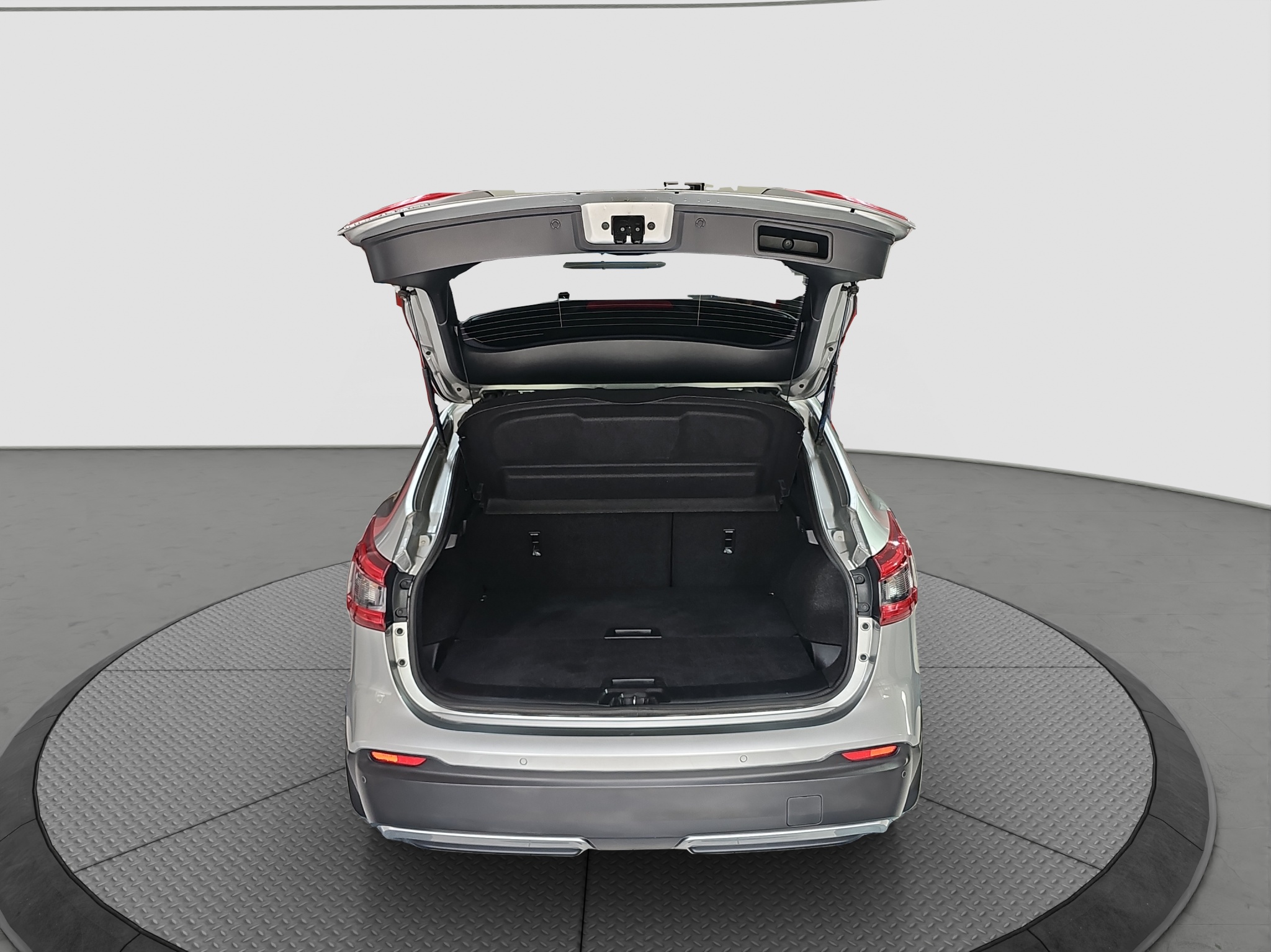 
								Nissan Qashqai TEKNA /1.5D/PANO full									