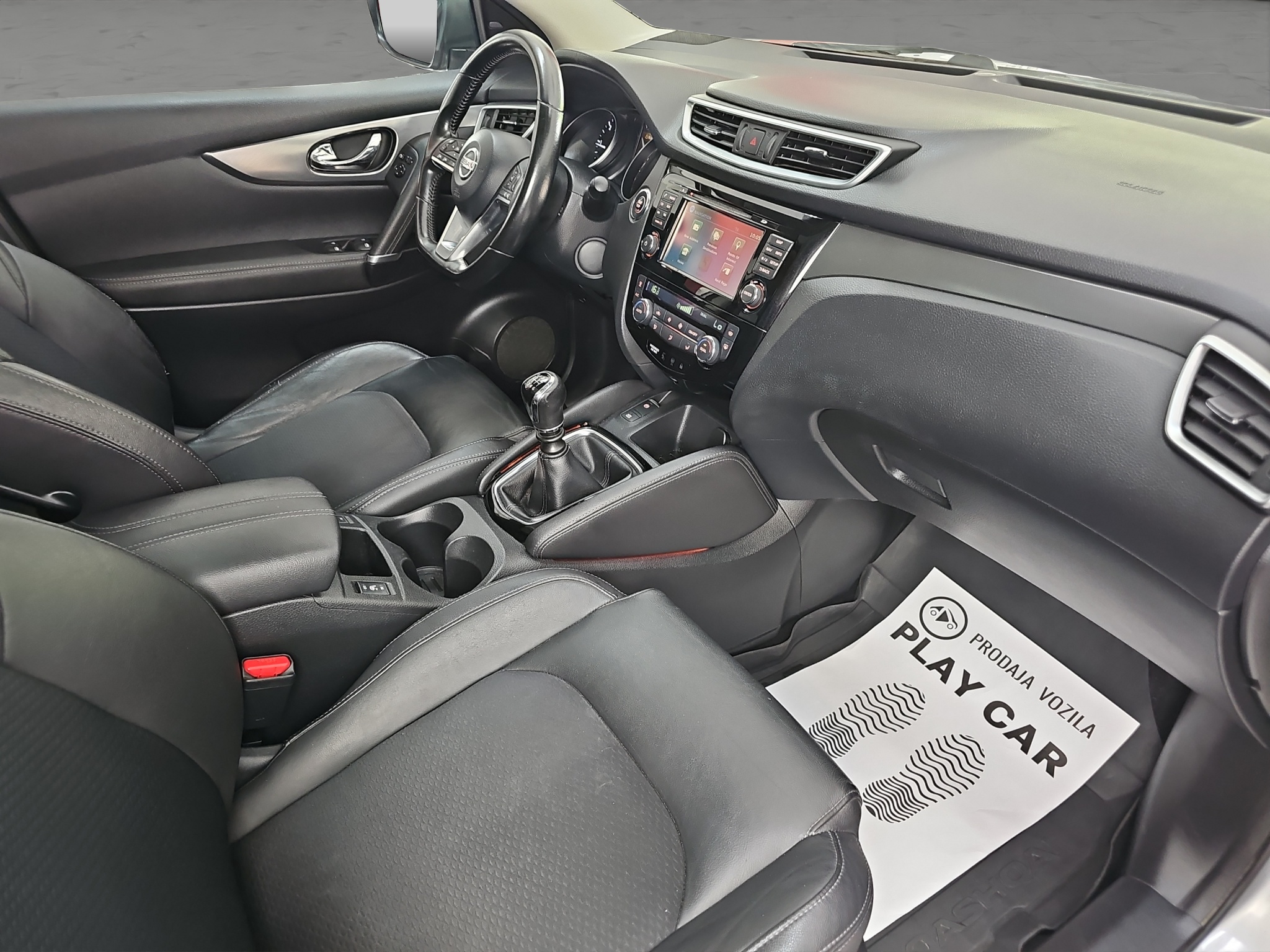 
								Nissan Qashqai TEKNA /1.5D/PANO full									