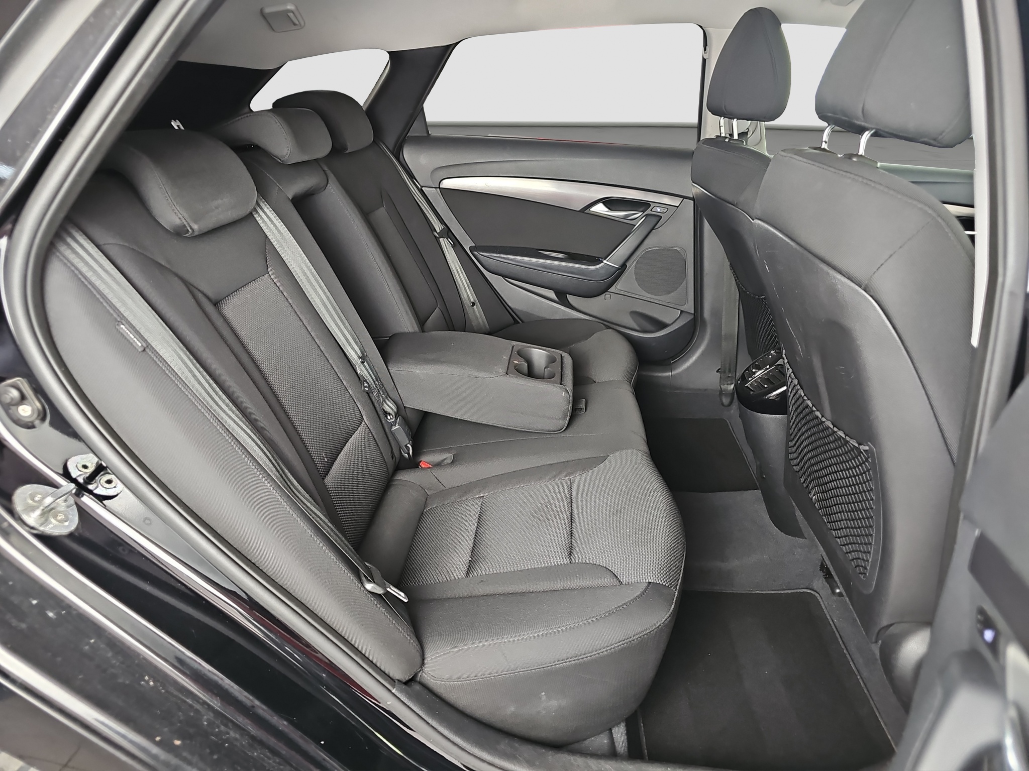 
								Hyundai i40 1.7 CRDI full									