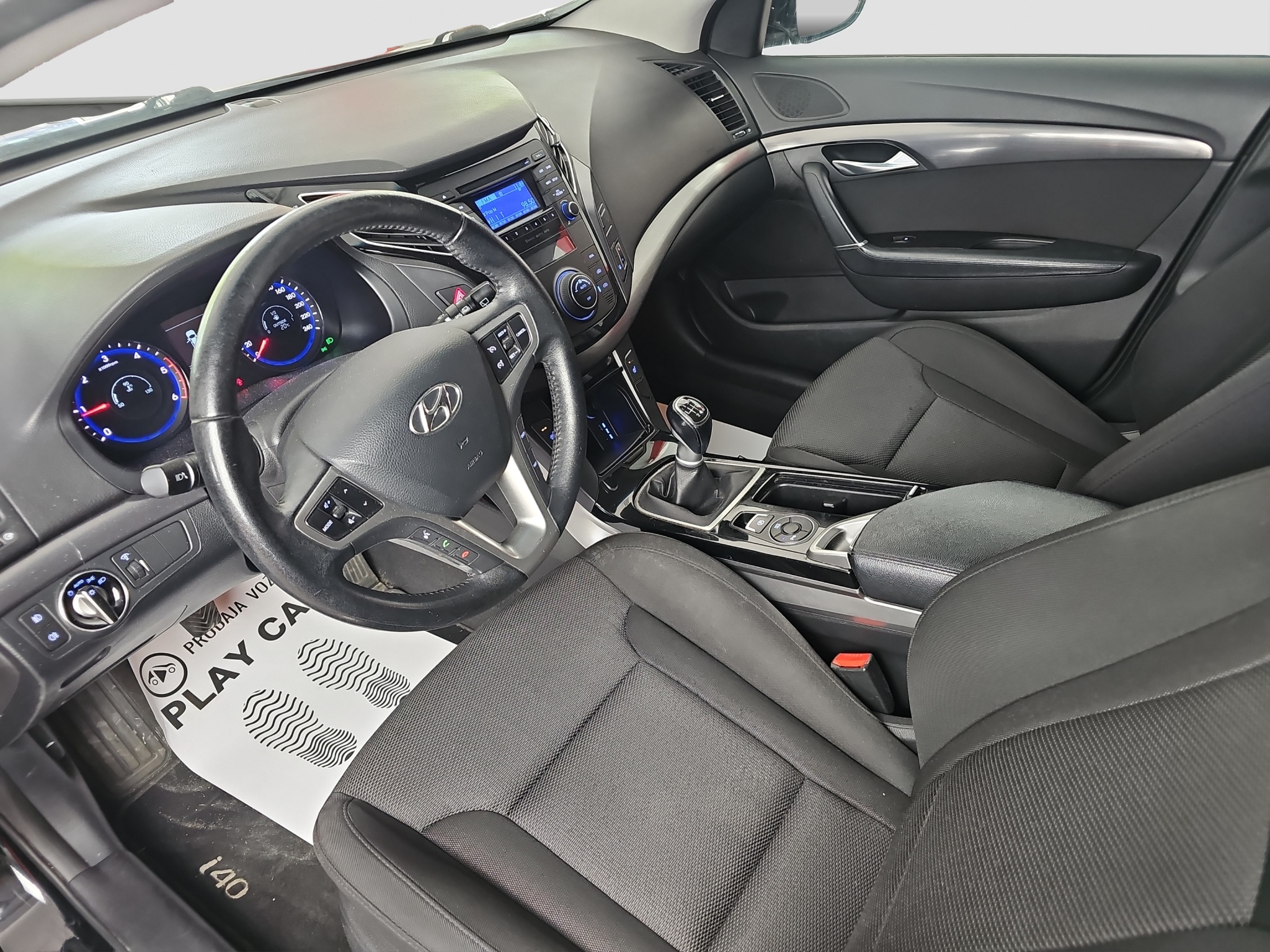 
								Hyundai i40 1.7 CRDI full									