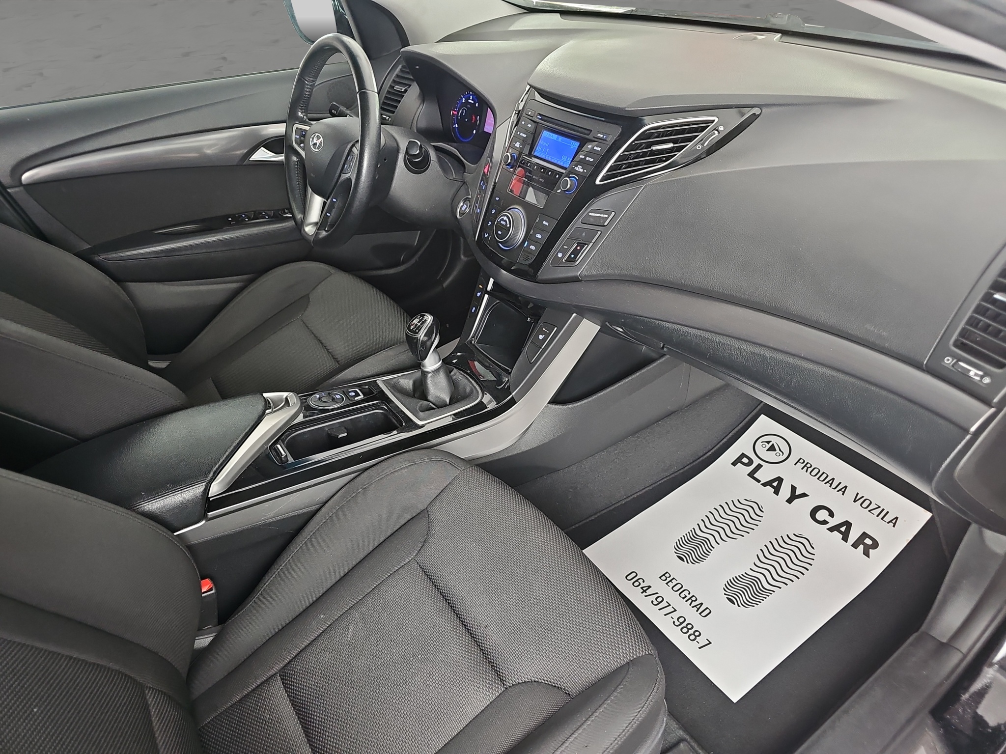 
								Hyundai i40 1.7 CRDI full									