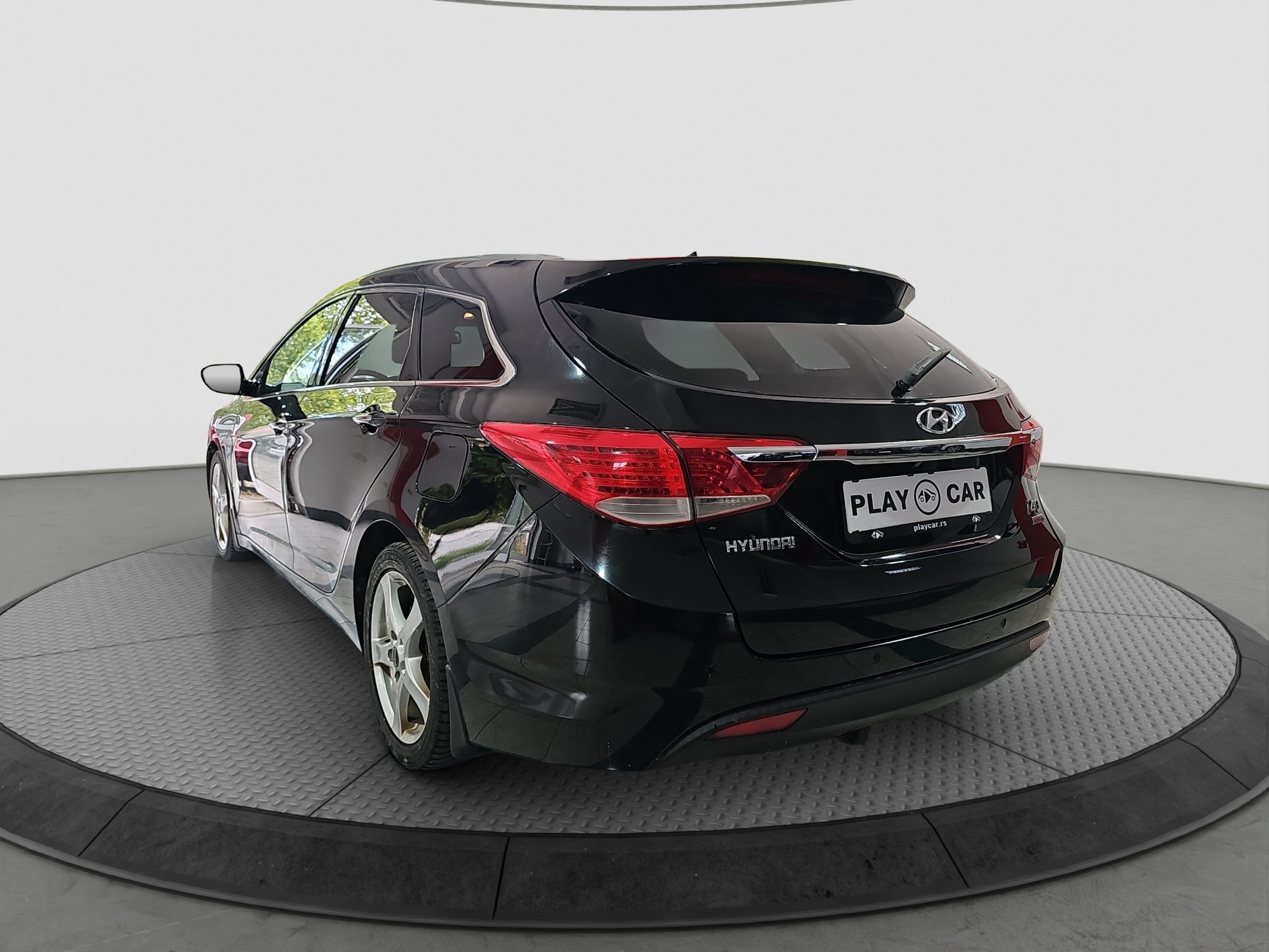 
								Hyundai i40 1.7 CRDI full									