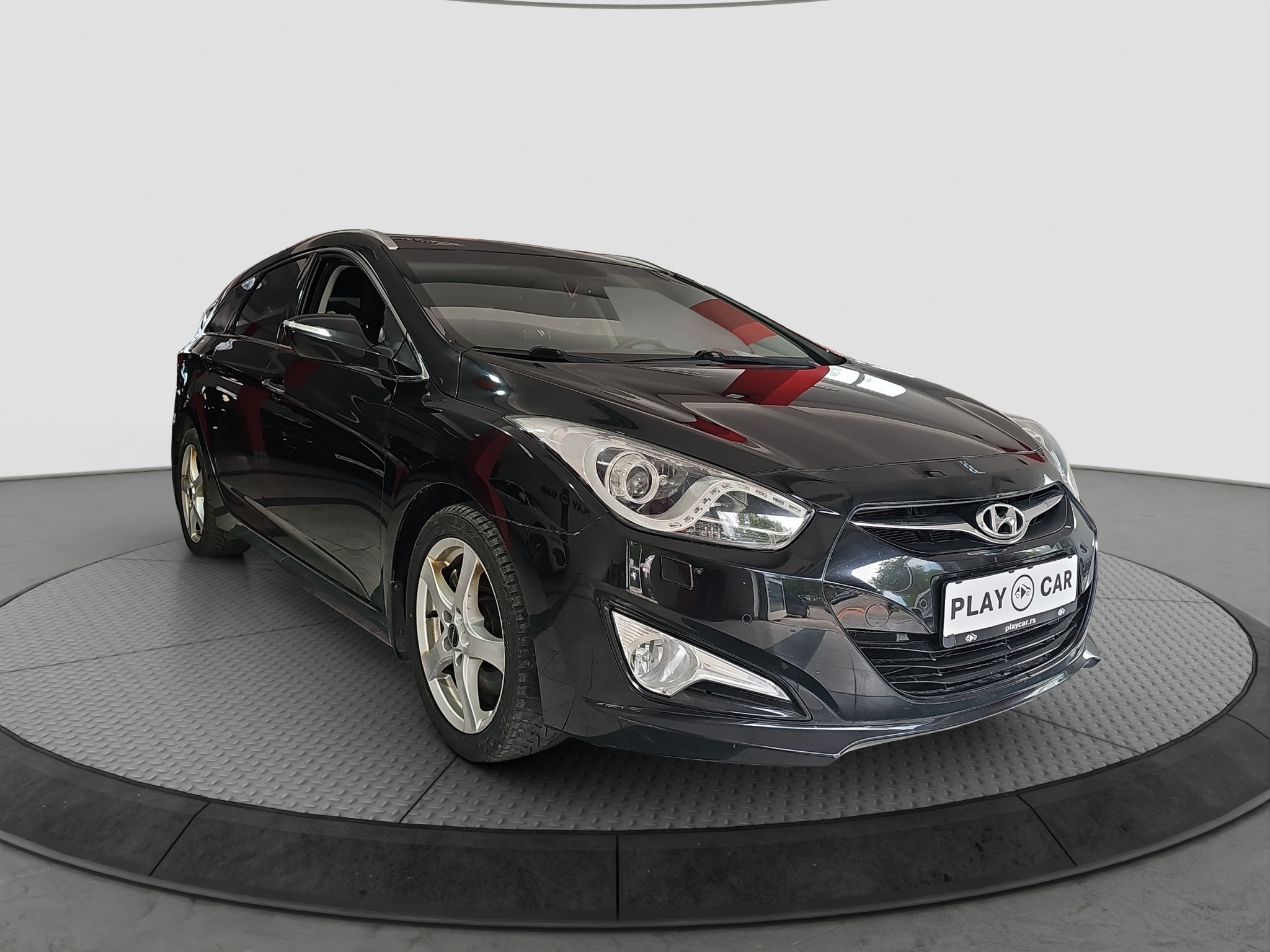 
								Hyundai i40 1.7 CRDI full									