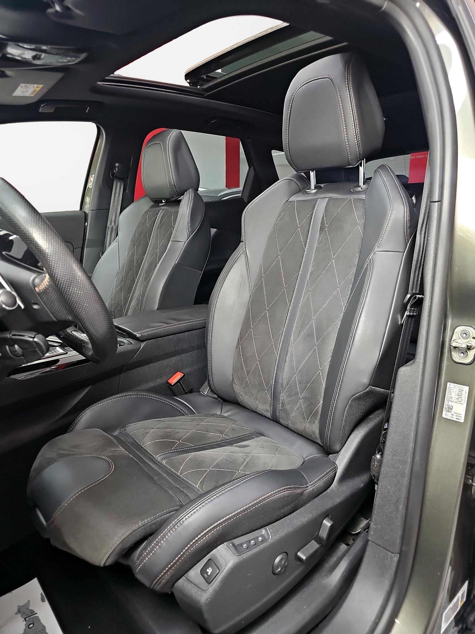 
								Peugeot 3008 GT-LINE/POK.KROV/AUT full									