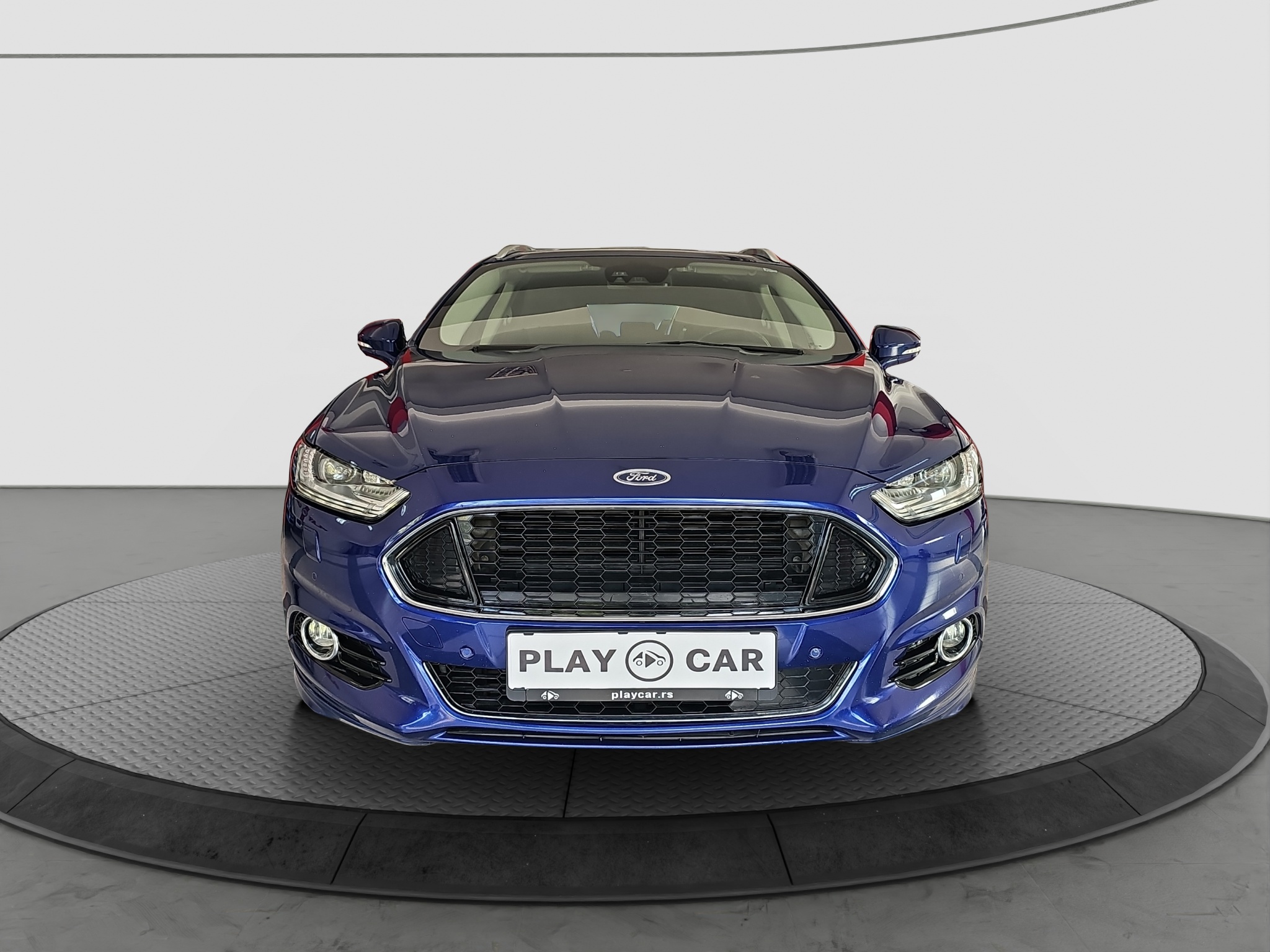 
								Ford Mondeo T0P/AUT full									