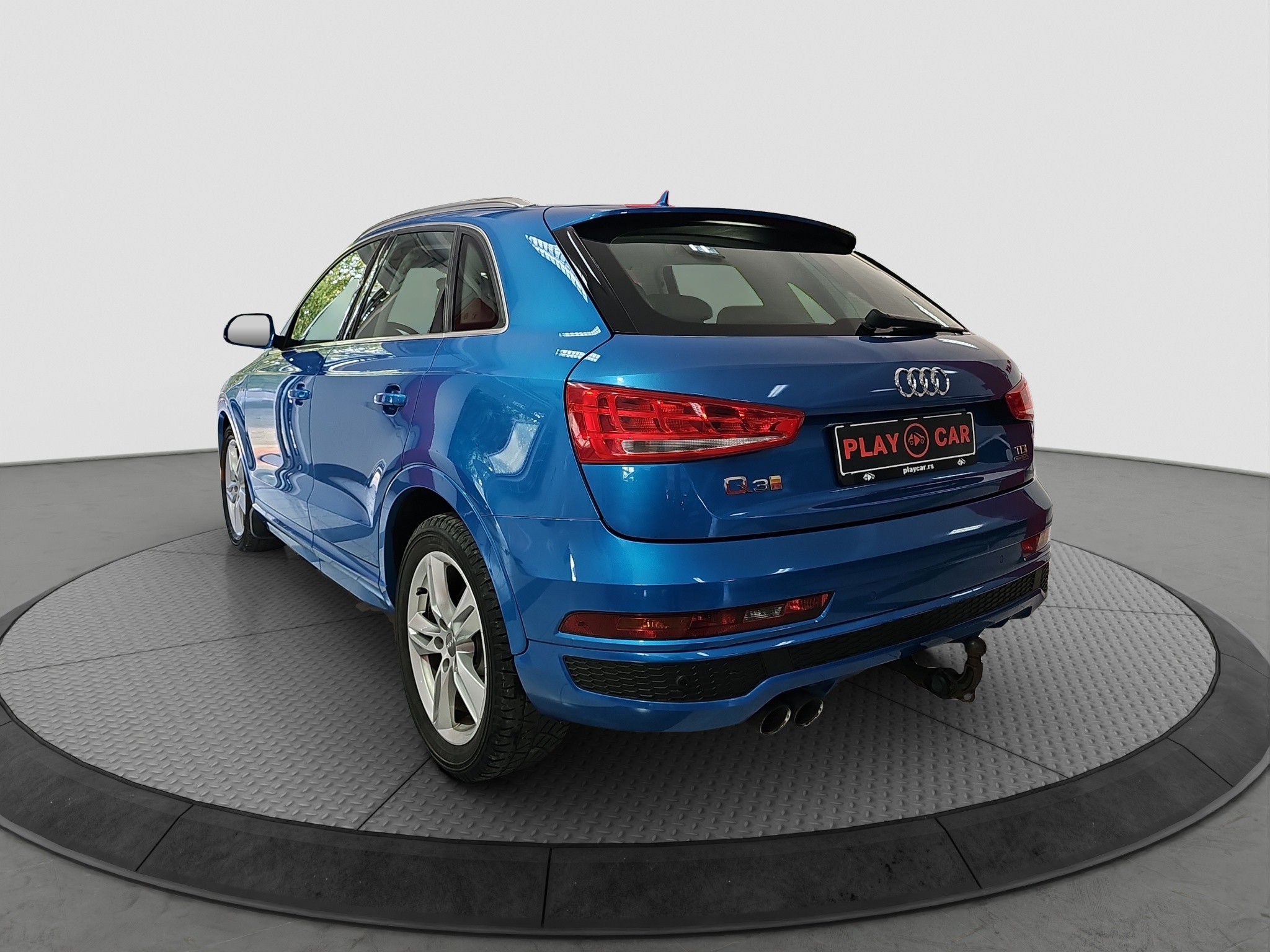 
								Audi Q3 S-line/4×4 full									