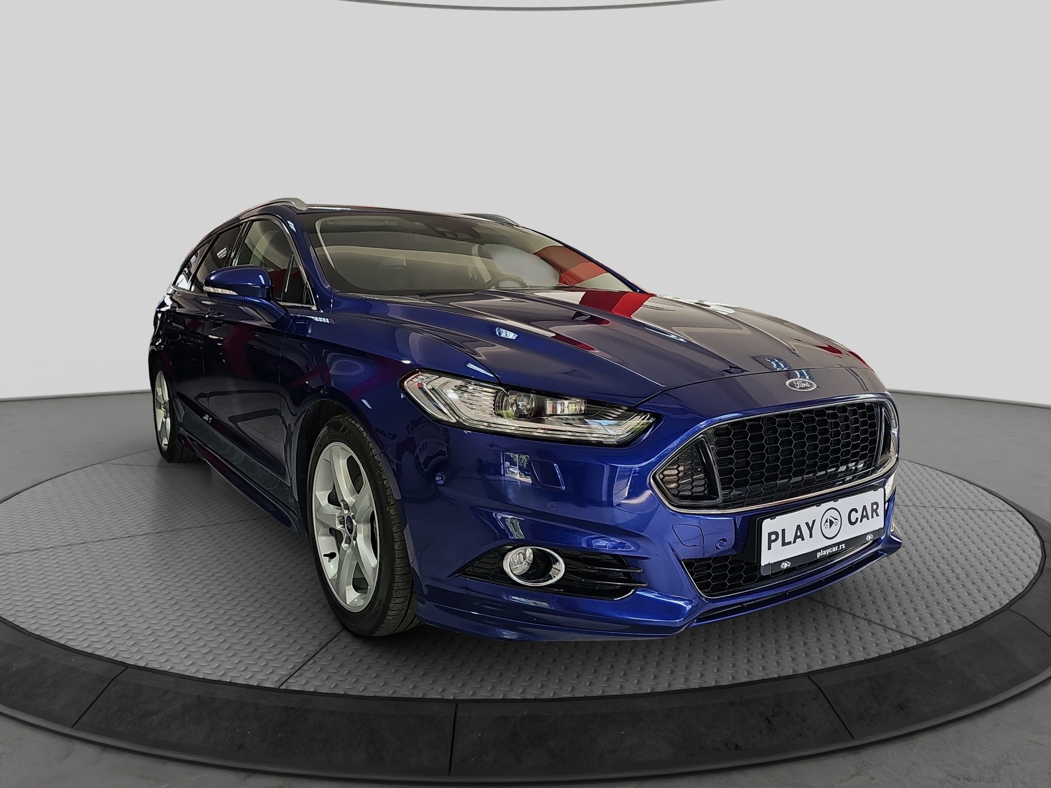 
								Ford Mondeo T0P/AUT full									