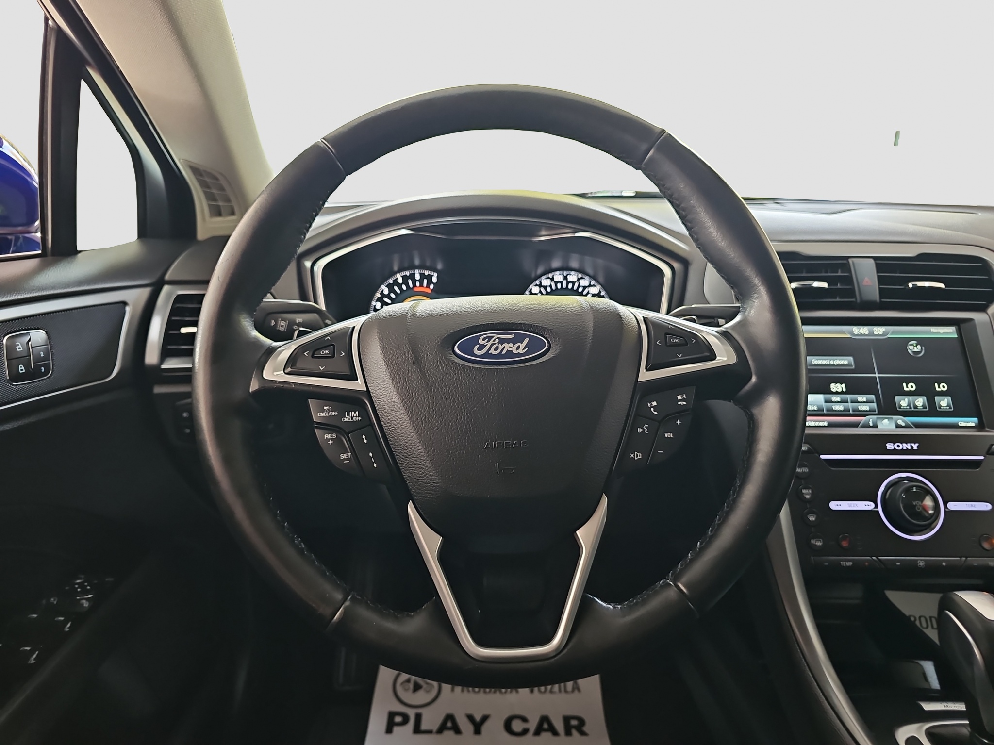 
								Ford Mondeo T0P/AUT full									