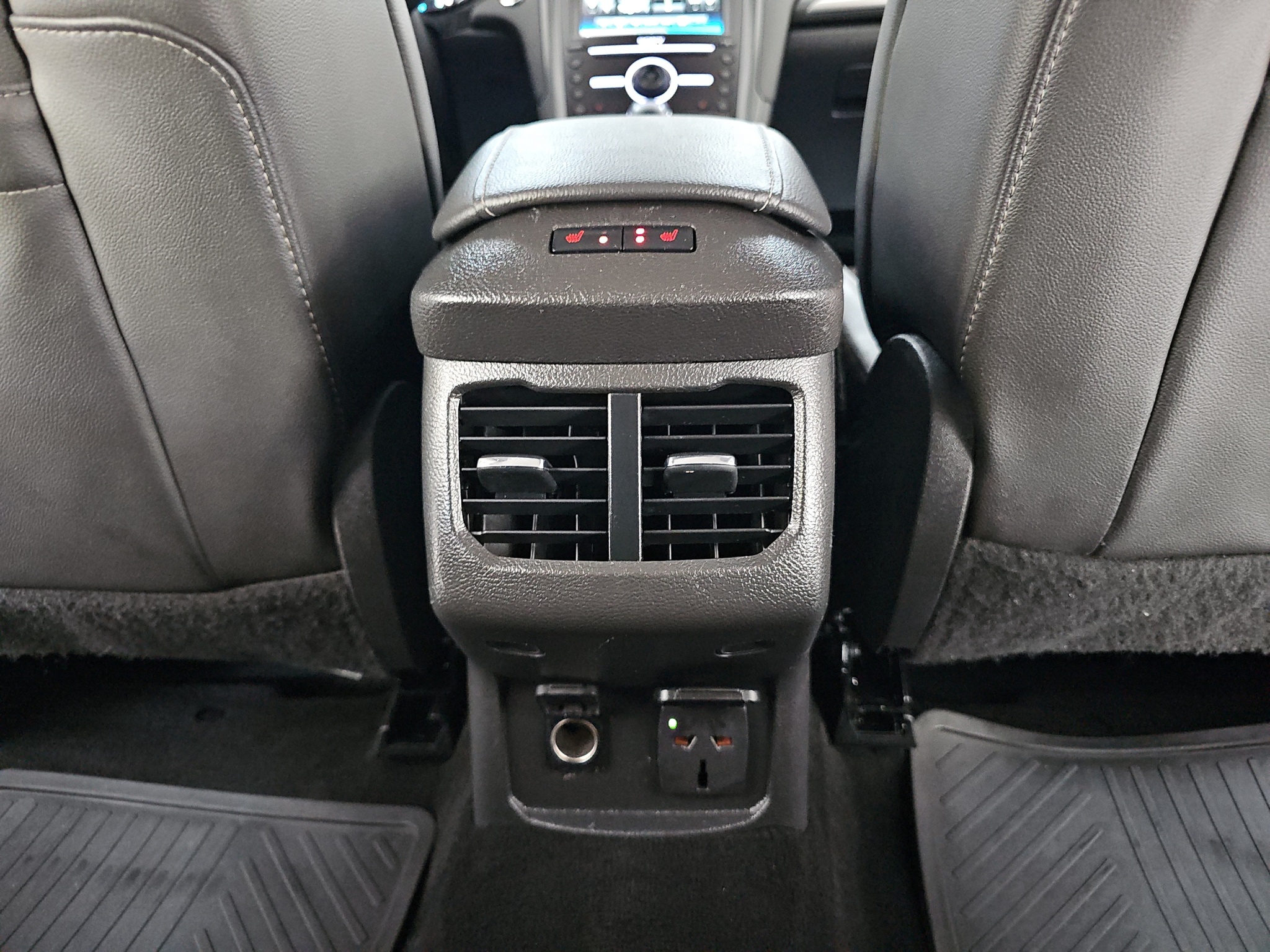 
								Ford Mondeo T0P/AUT full									