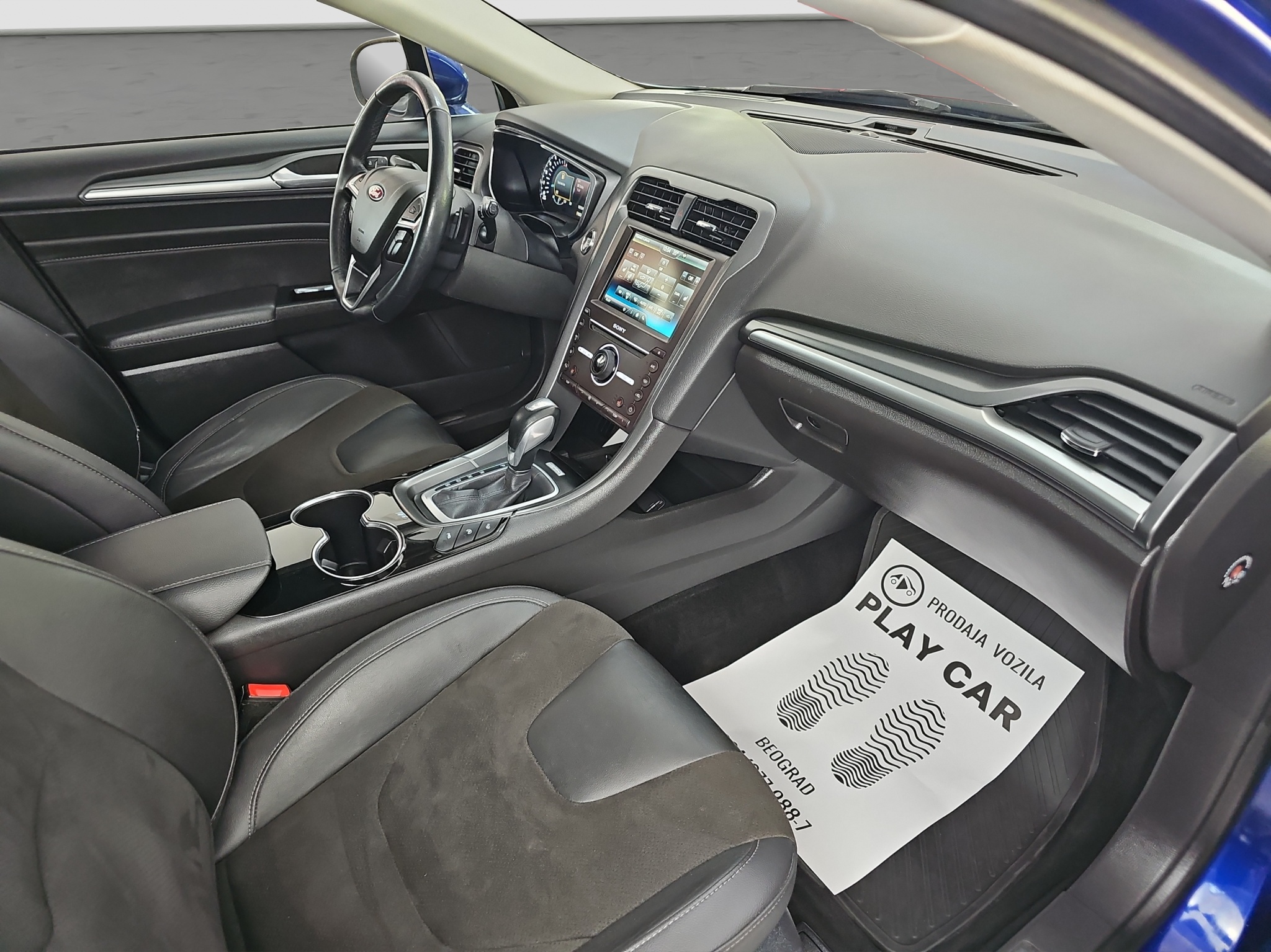 
								Ford Mondeo T0P/AUT full									