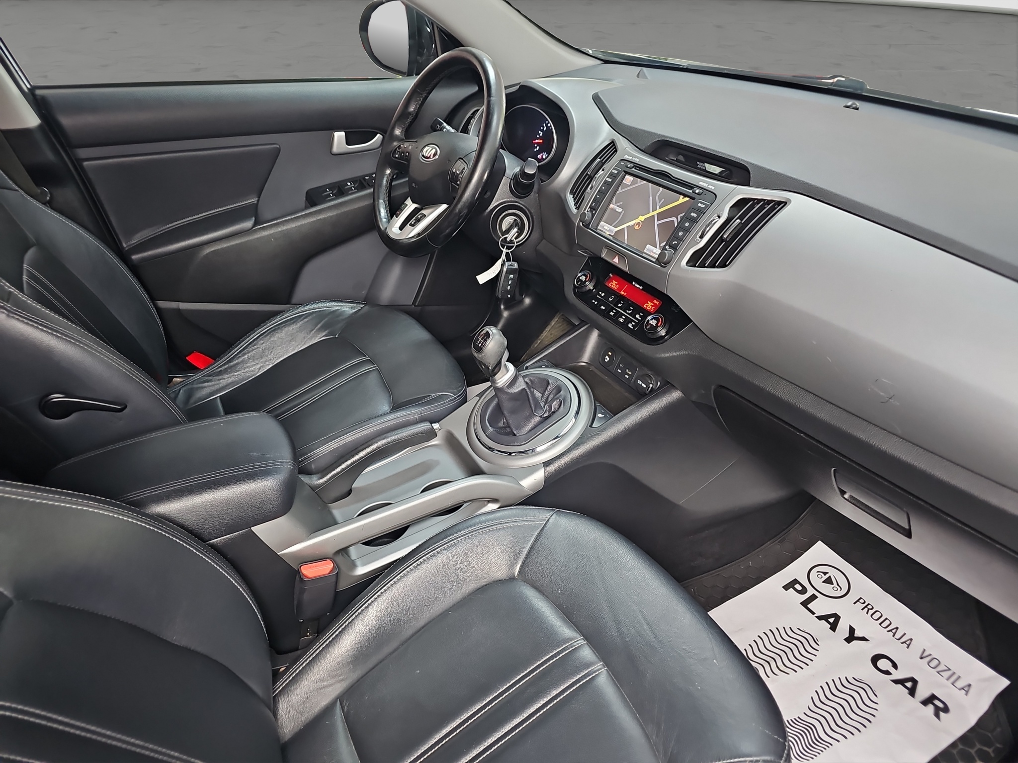 
								Kia Sportage T0P full									