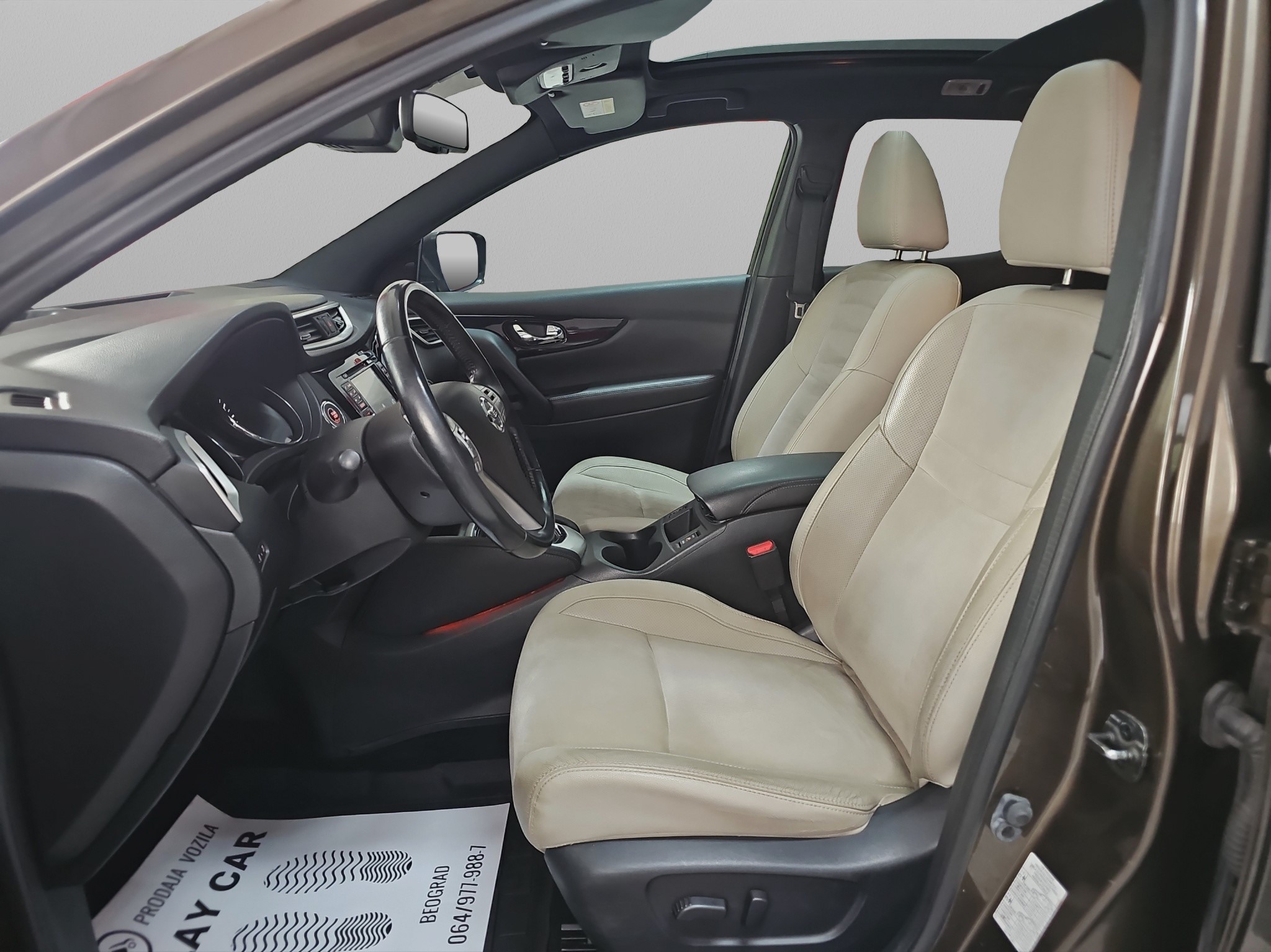 
								Nissan Qashqai TEKNA/PAN0/AUT0 full									