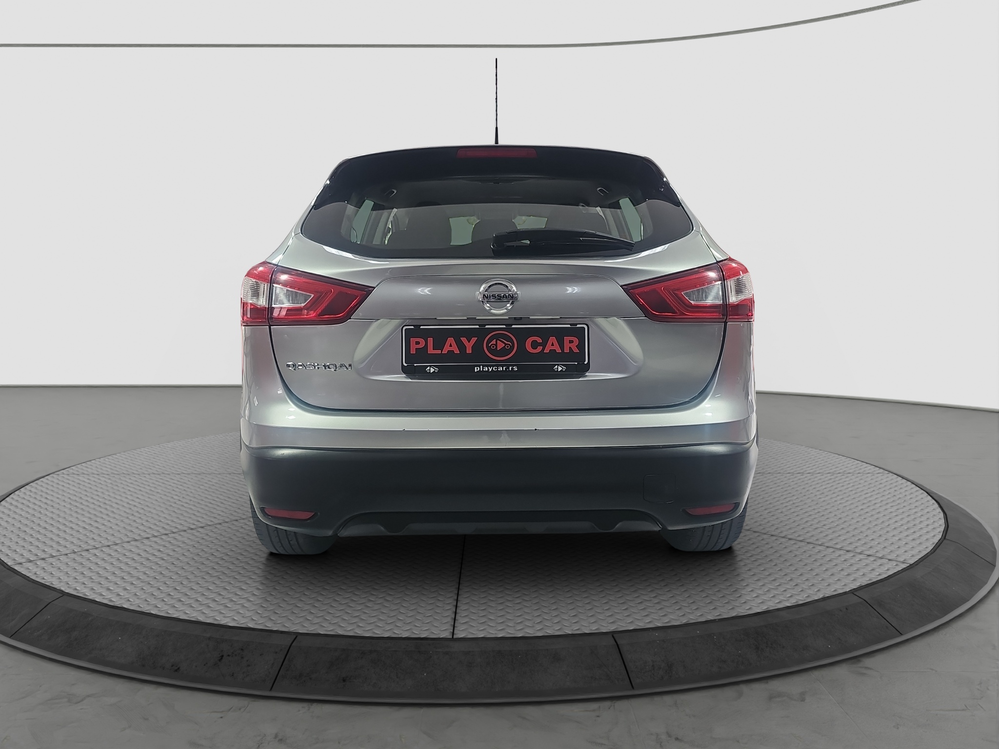 
								Nissan Qashqai full									
