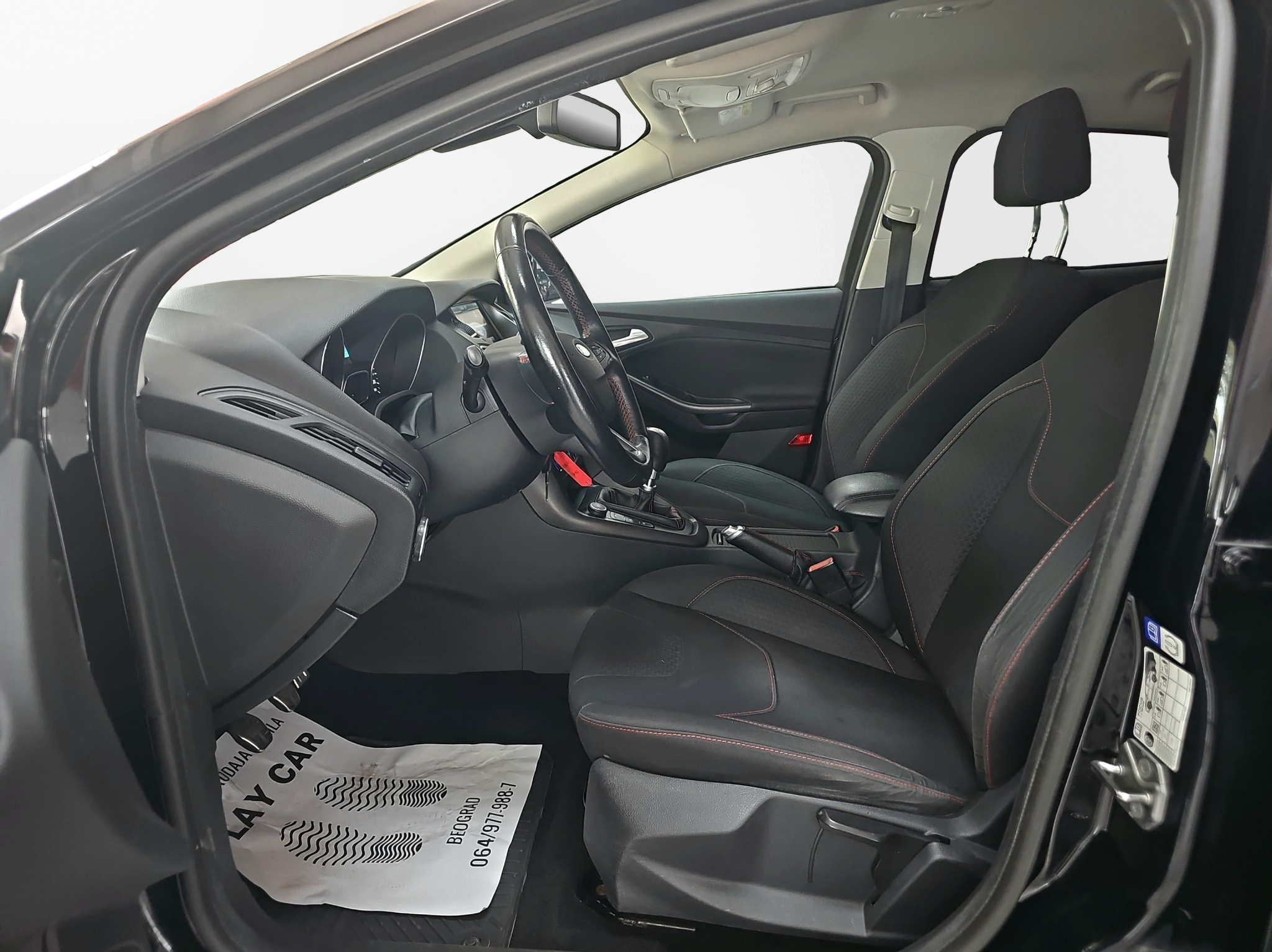 
								Ford Focus RED-BLACK.EDITION full									