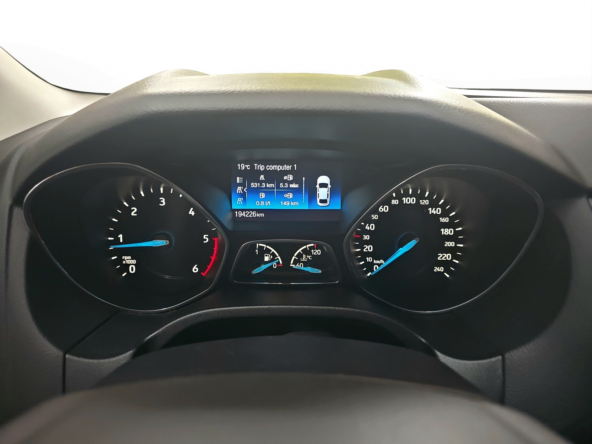 
								Ford Focus RED-BLACK.EDITION full									