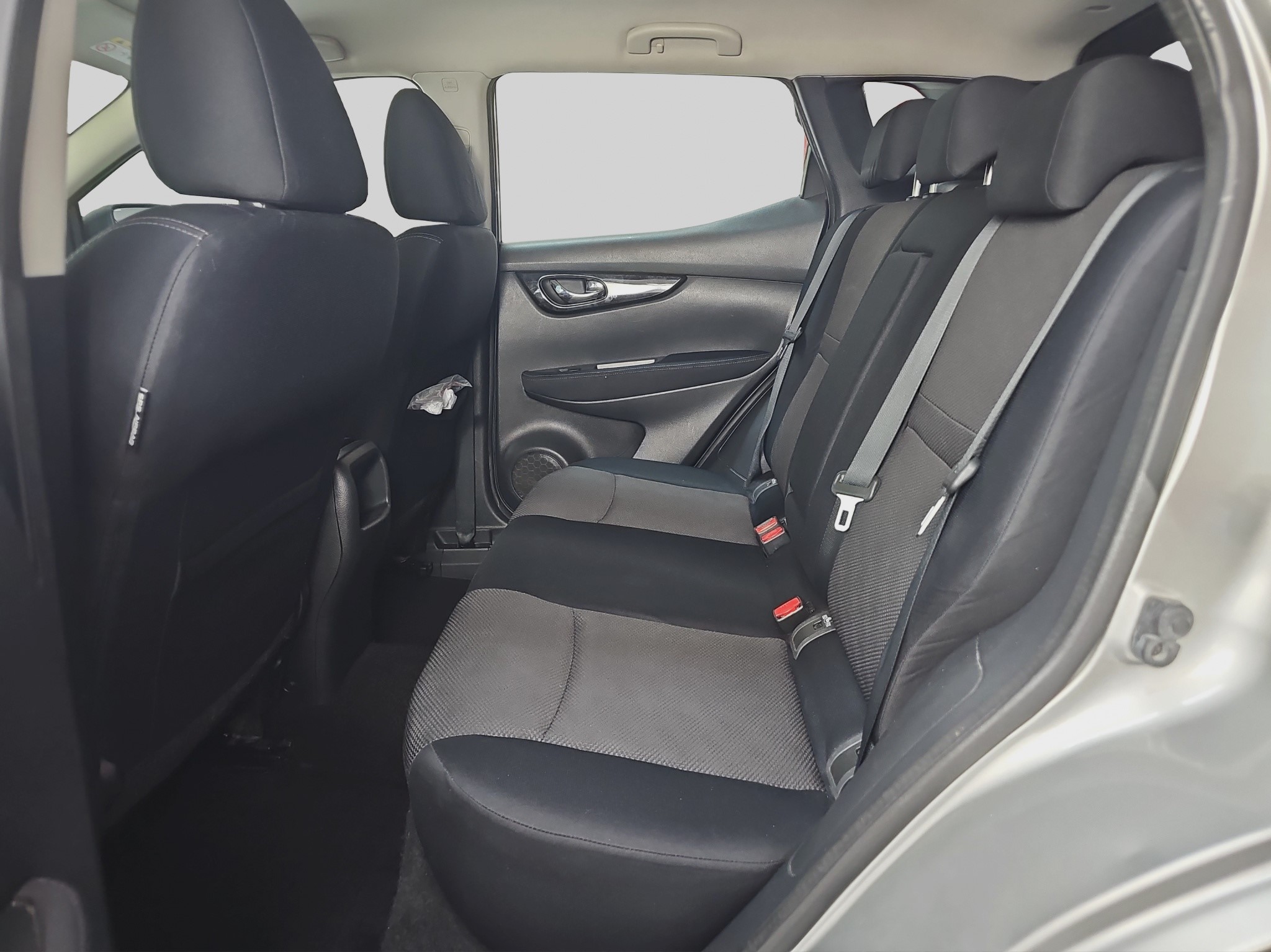 
								Nissan Qashqai full									