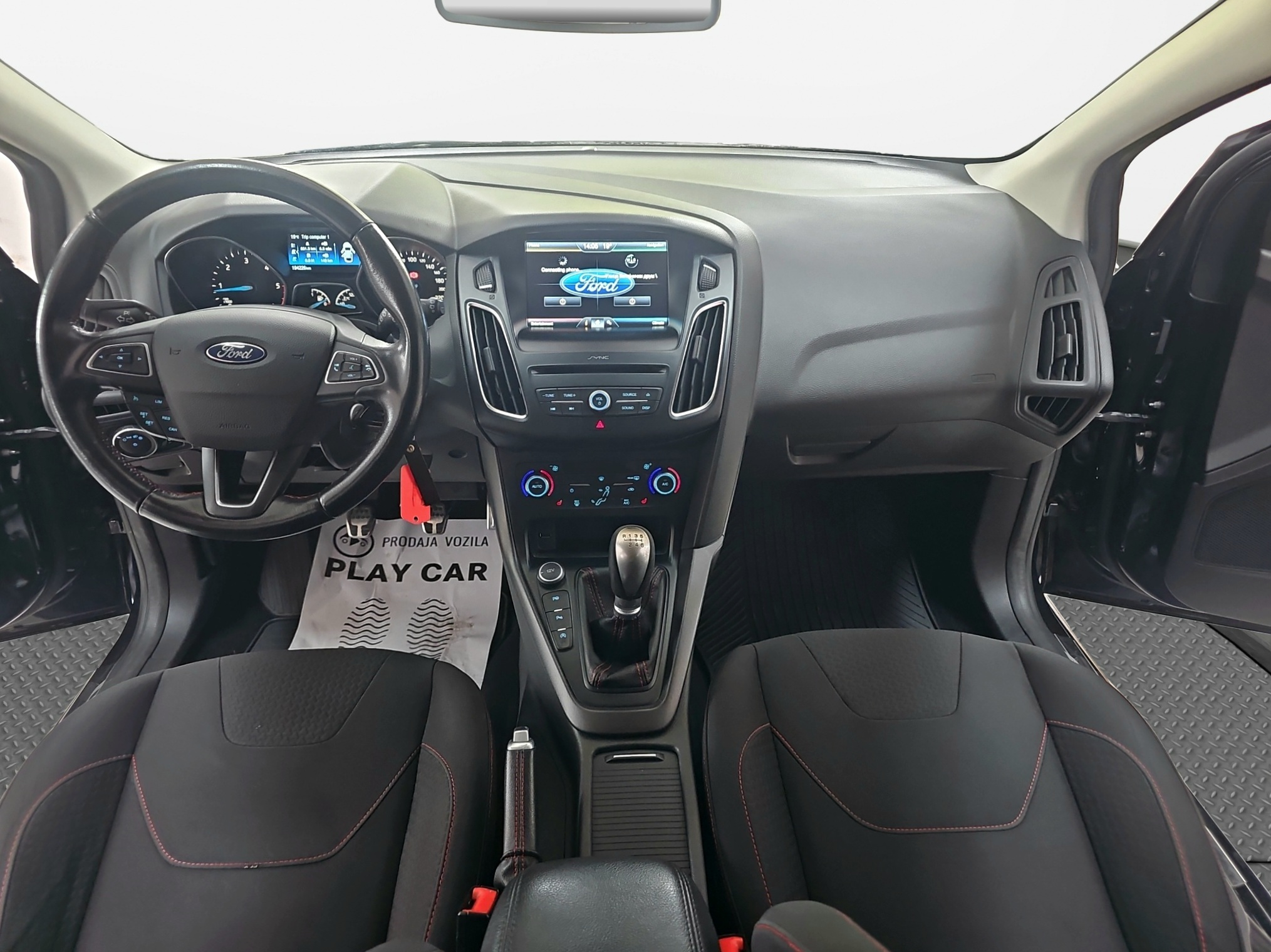 
								Ford Focus RED-BLACK.EDITION full									