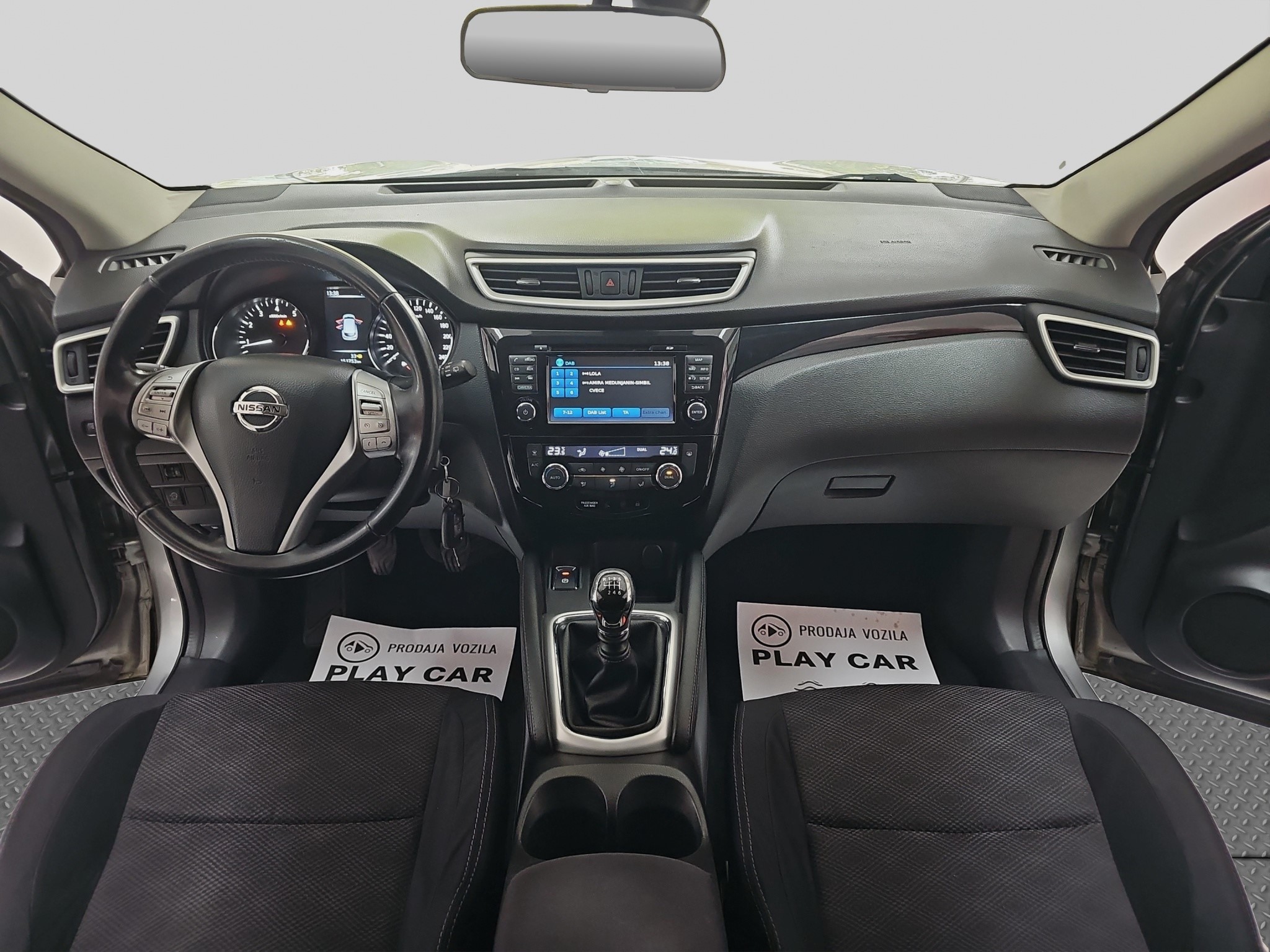 
								Nissan Qashqai full									