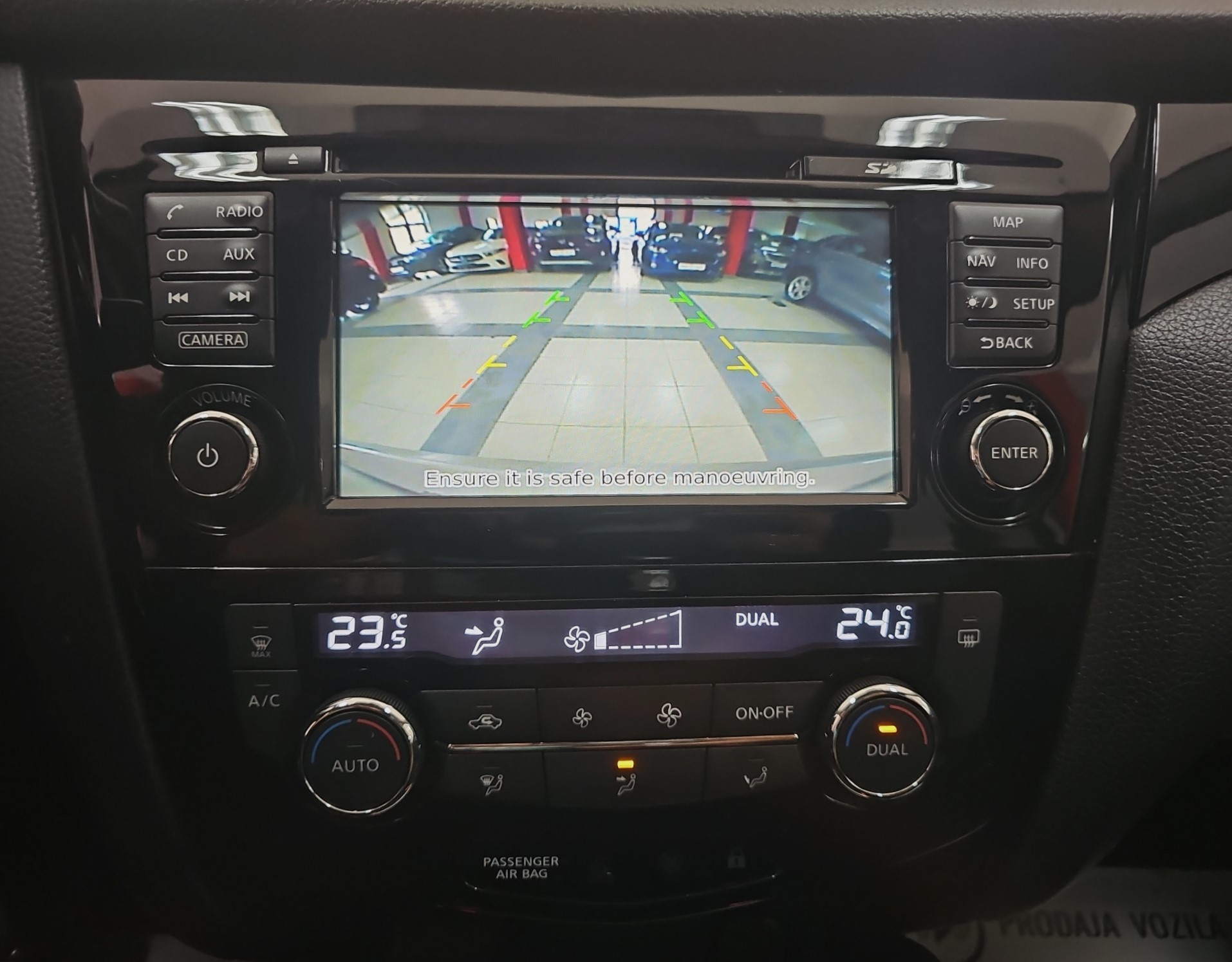 
								Nissan Qashqai full									