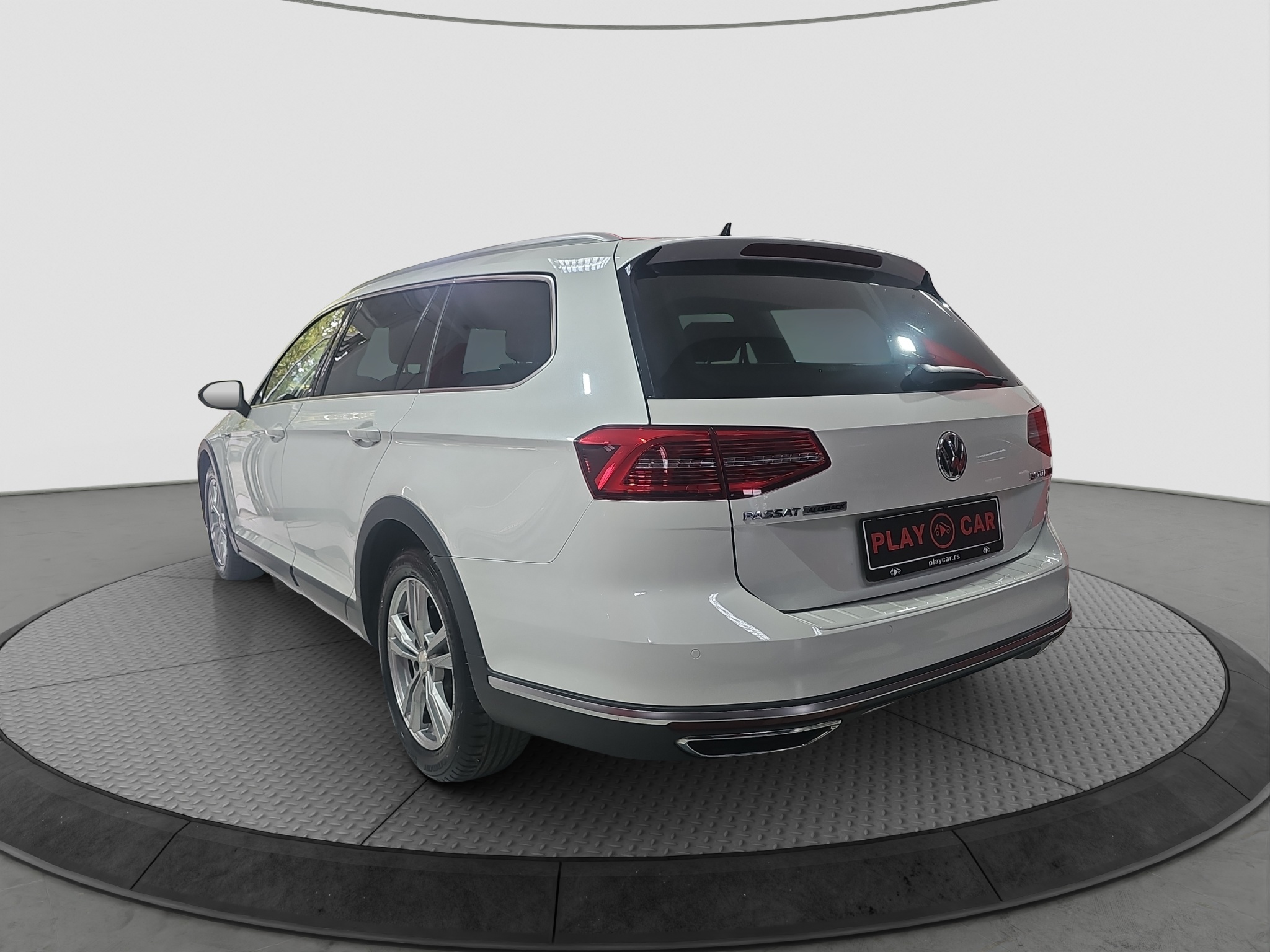 
								Volkswagen Passat B8 Alltrack T0P/4MotionDSG full									