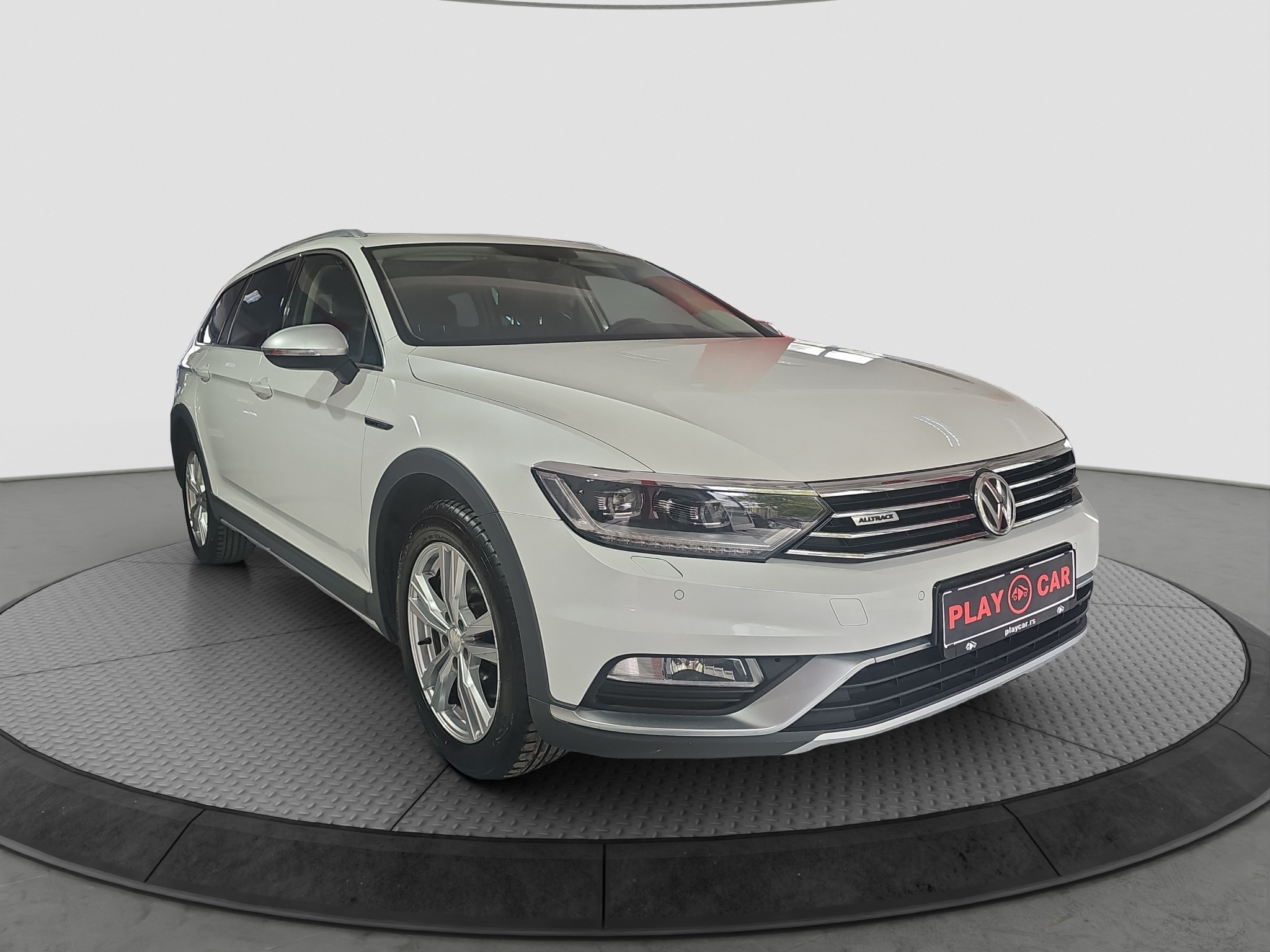 
								Volkswagen Passat B8 Alltrack T0P/4MotionDSG full									