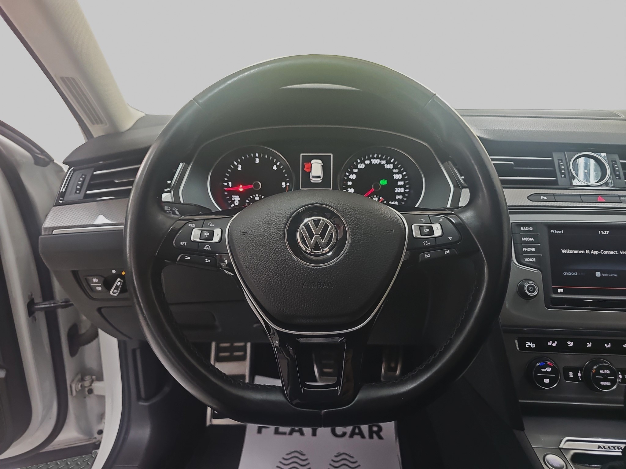 
								Volkswagen Passat B8 Alltrack T0P/4MotionDSG full									