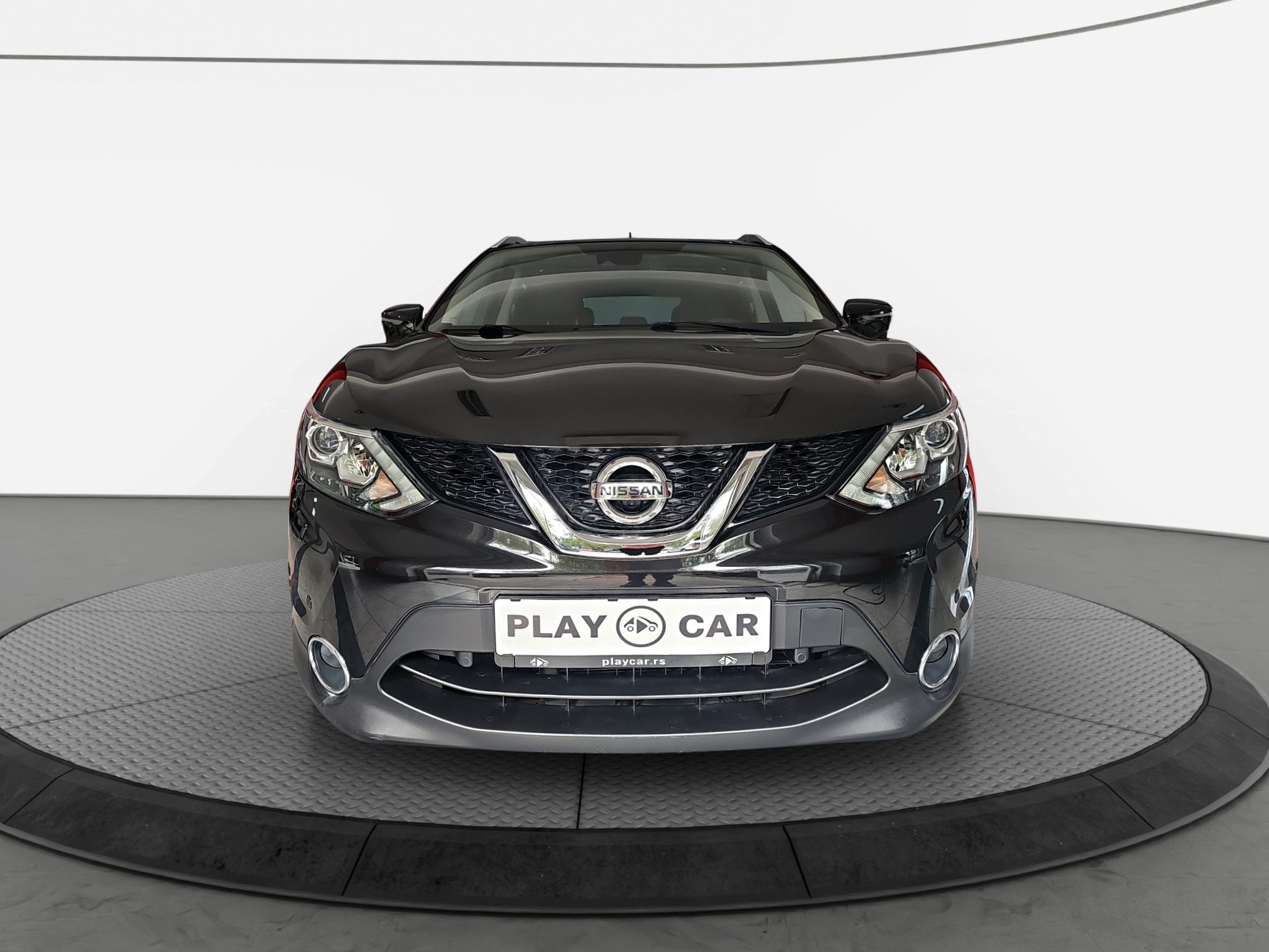 
								Nissan Qashqai TEKNA/1.6b full									