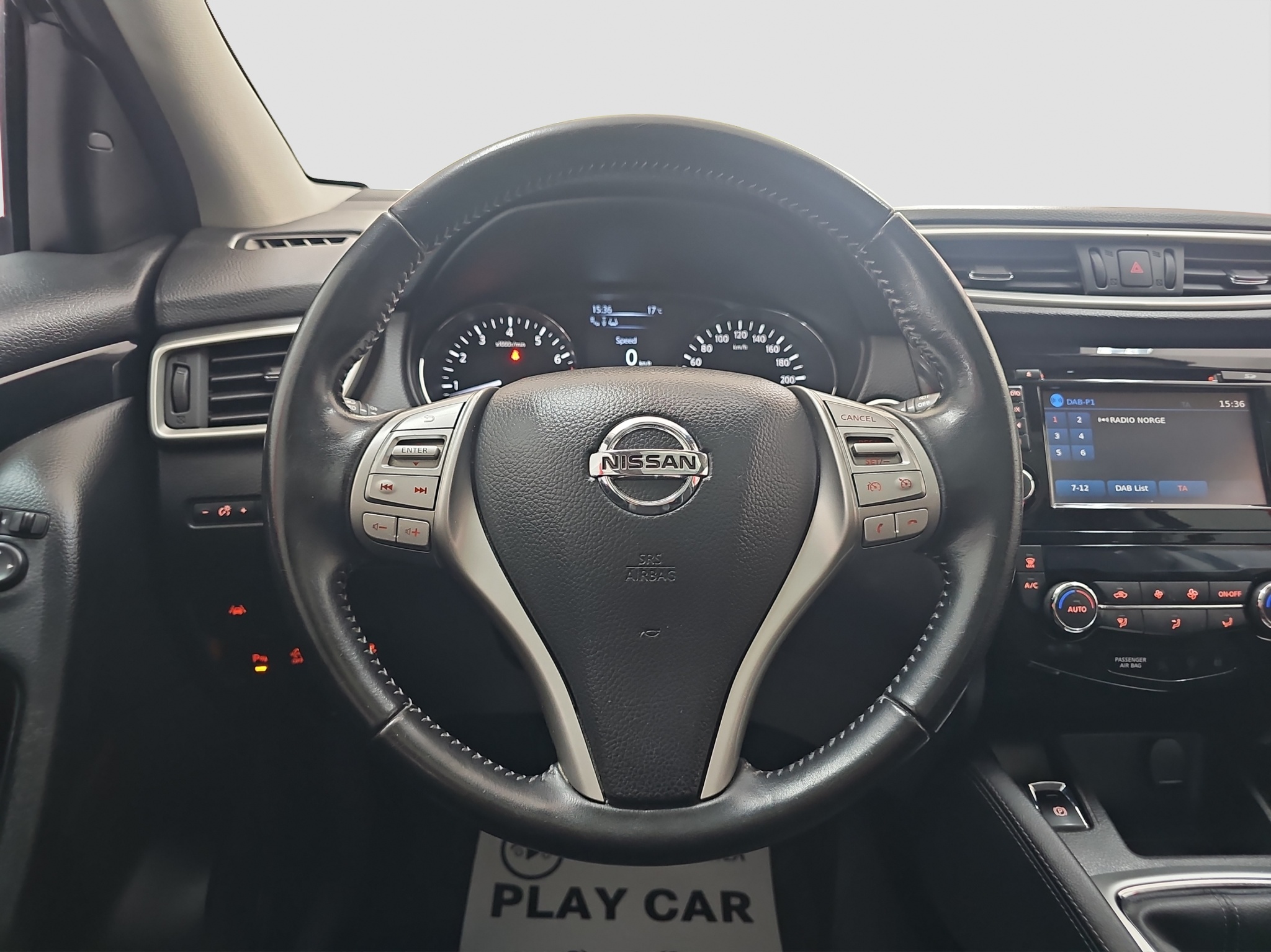 
								Nissan Qashqai TEKNA/1.6b full									