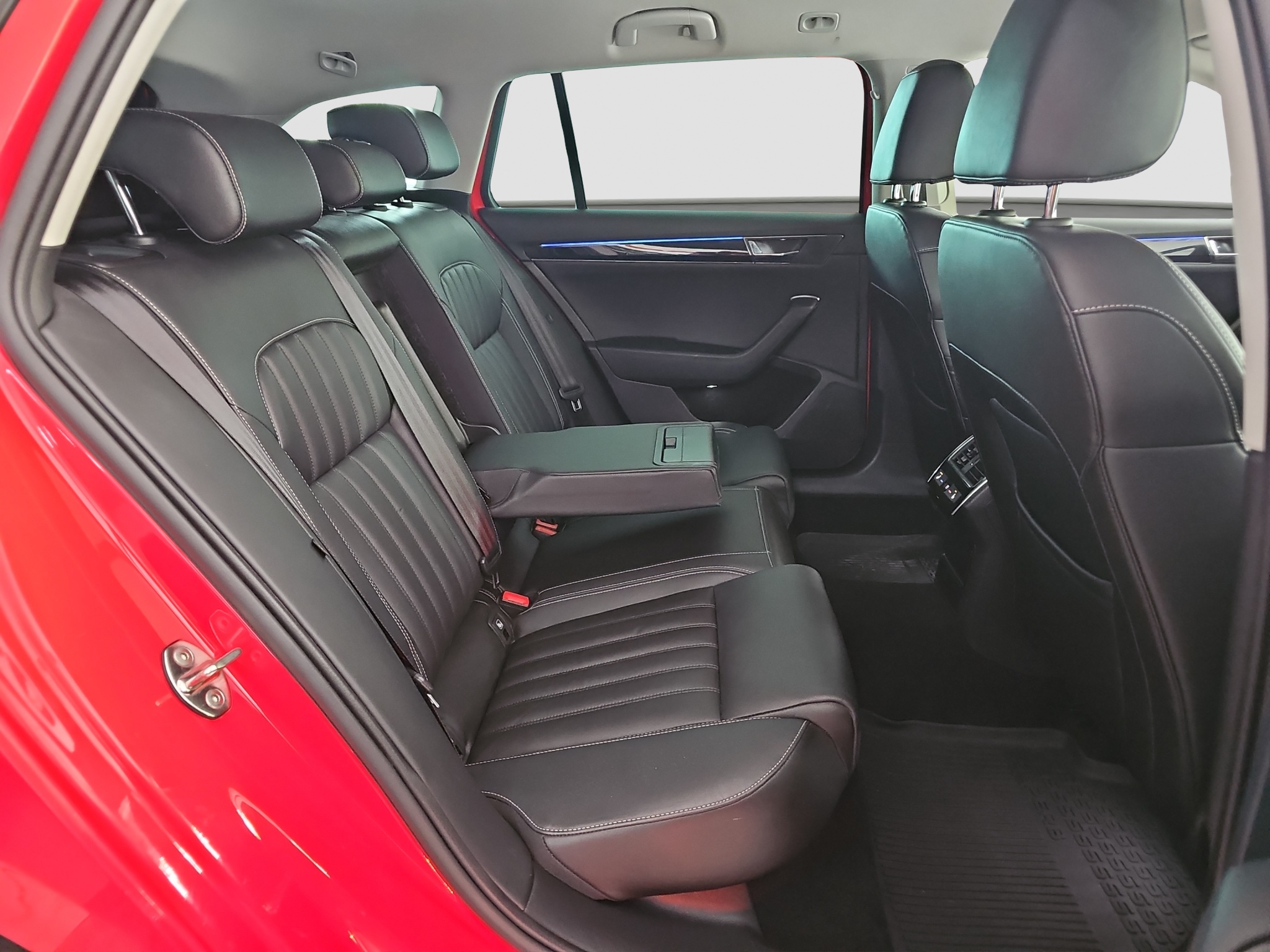 
								Škoda Superb L-K/4×4/FU.LL full									