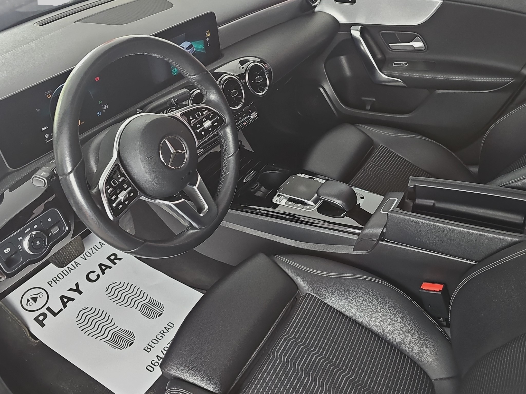 
								Mercedes Benz A 200 N0V/POKR.KROV full									