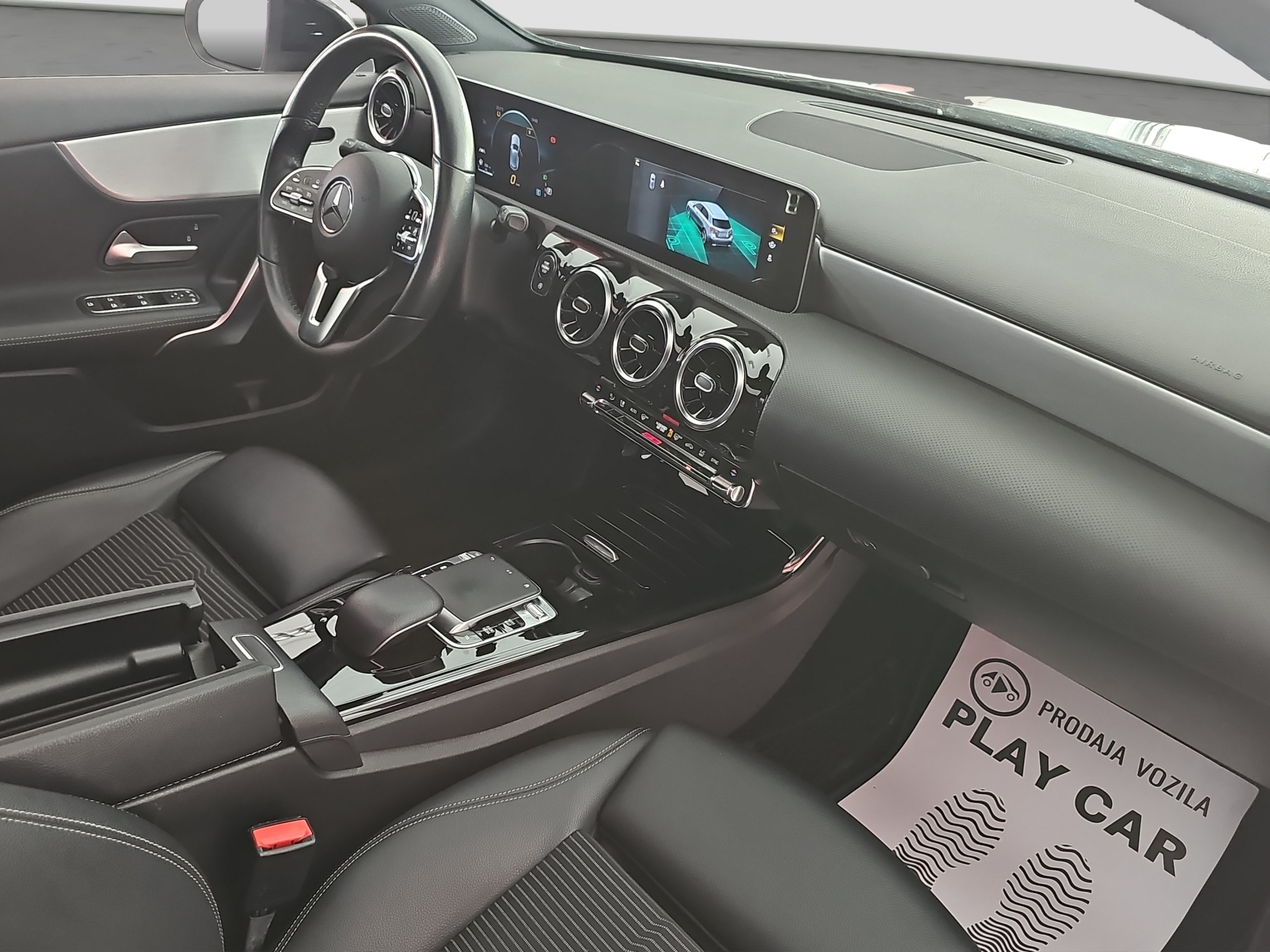 
								Mercedes Benz A 200 N0V/POKR.KROV full									