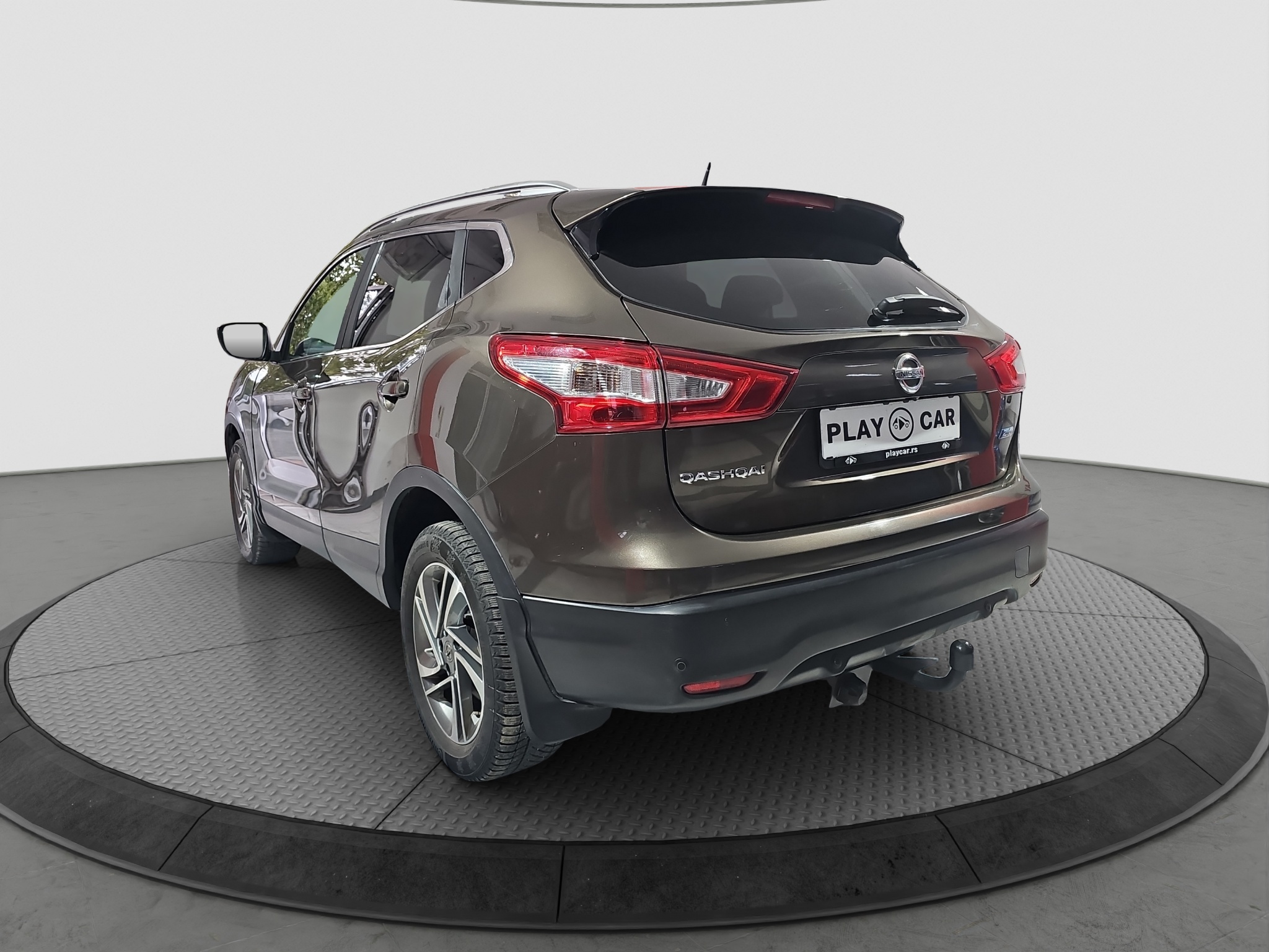 
								Nissan Qashqai TEKNA/PAN0/AUT0 full									