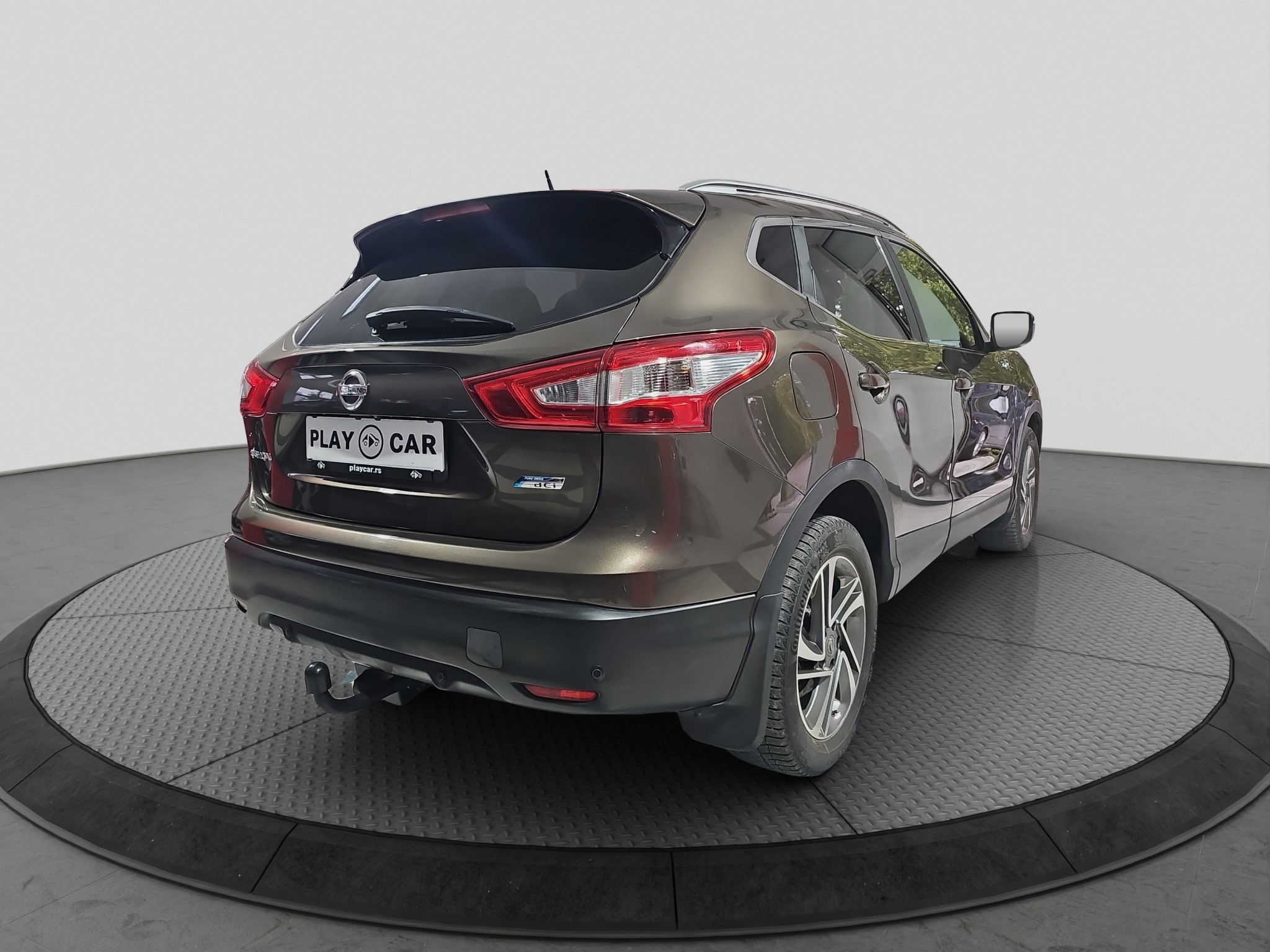
								Nissan Qashqai TEKNA/PAN0/AUT0 full									