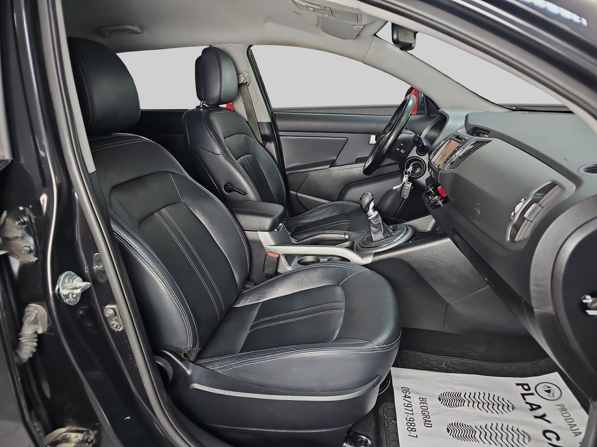 
								Kia Sportage T0P full									
