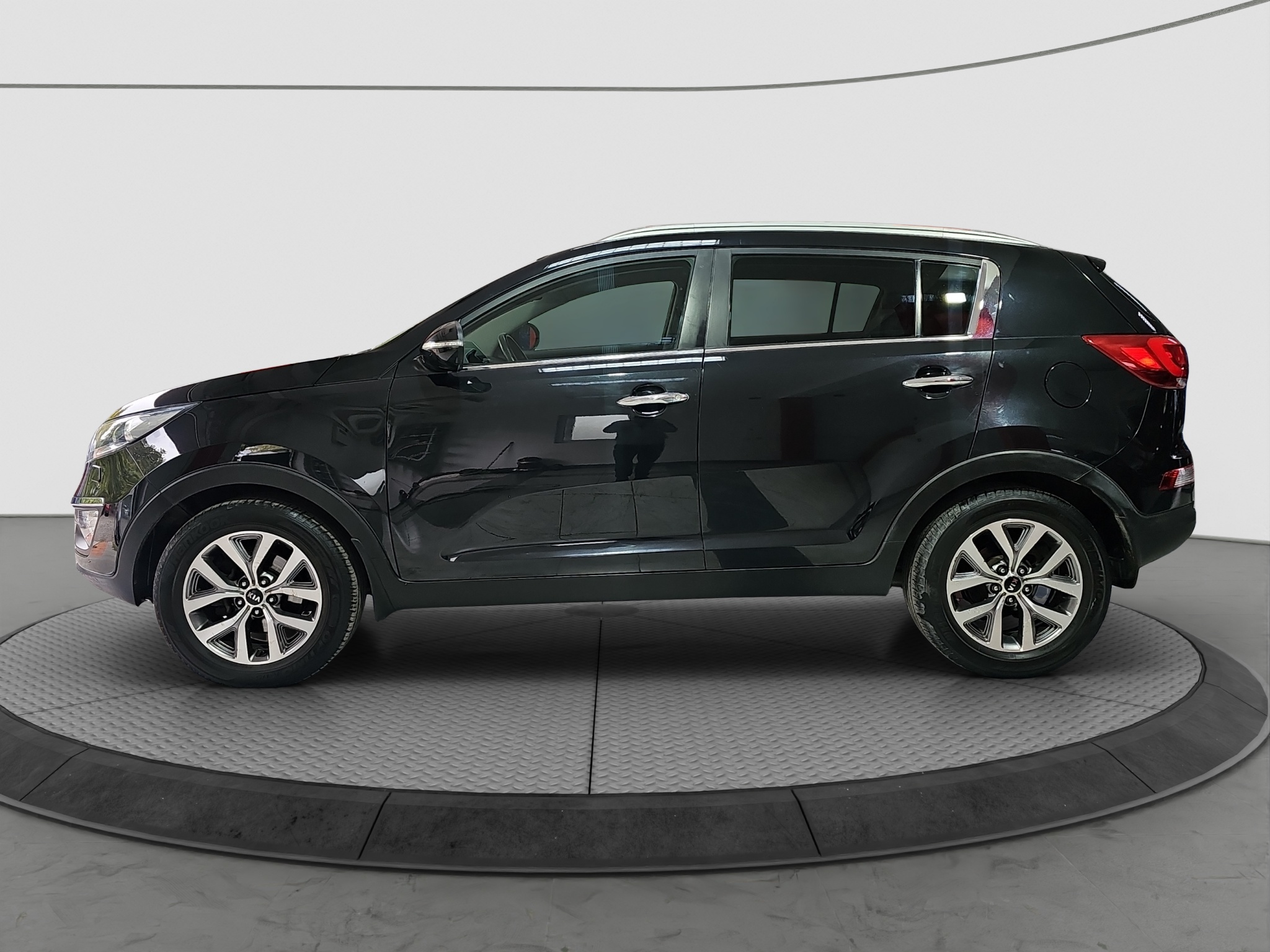 
								Kia Sportage T0P full									