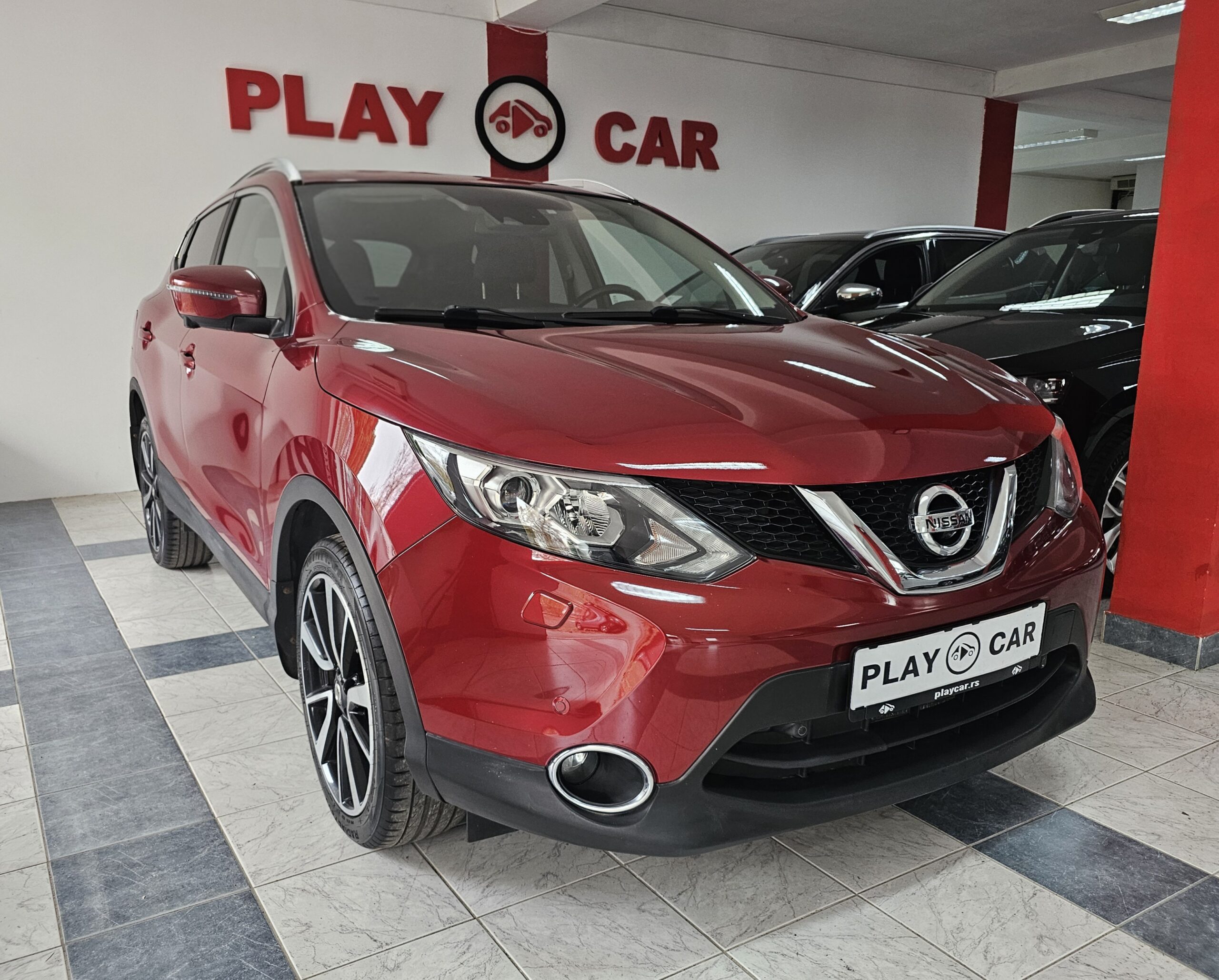 
								Nissan Qashqai TEKNA/AUTO full									