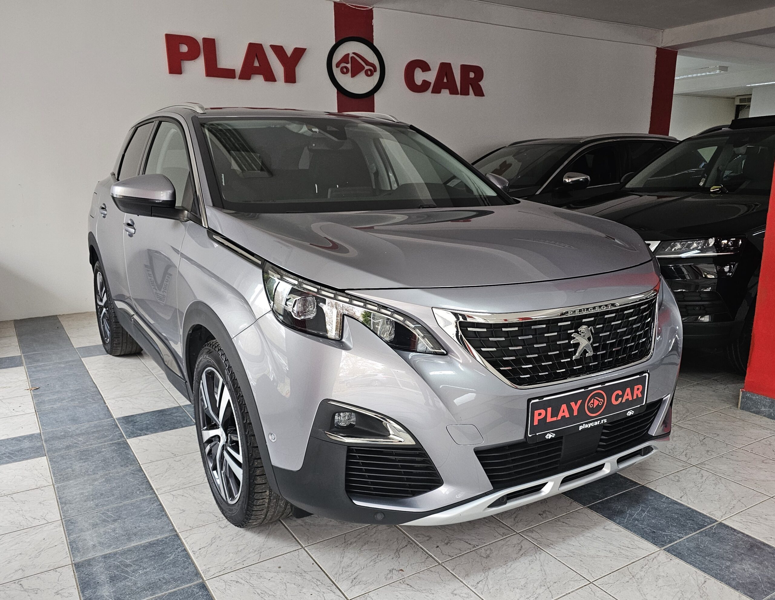 
								Peugeot 3008 ODLIČAN/AUTO full									