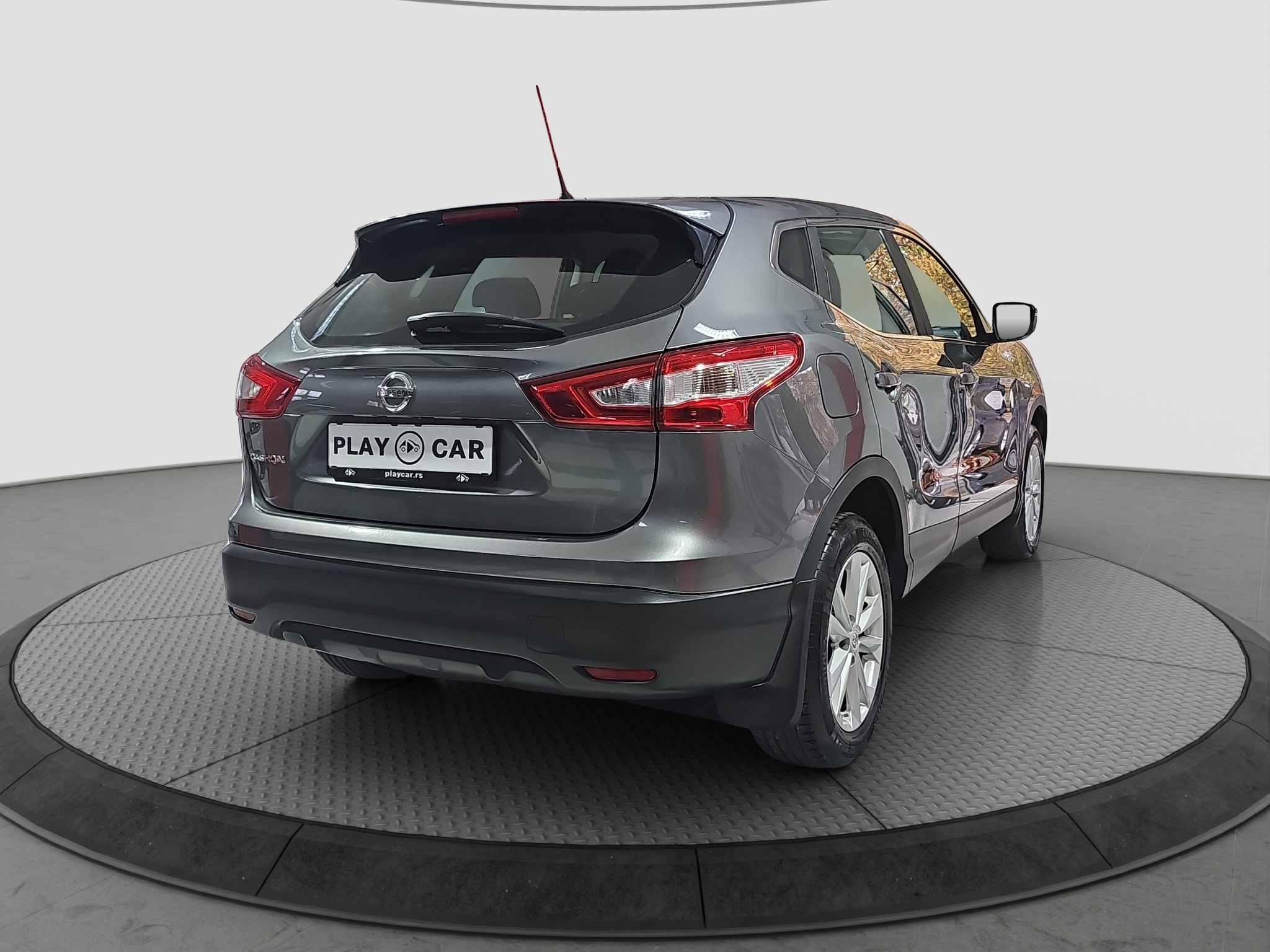 
								Nissan Qashqai full									