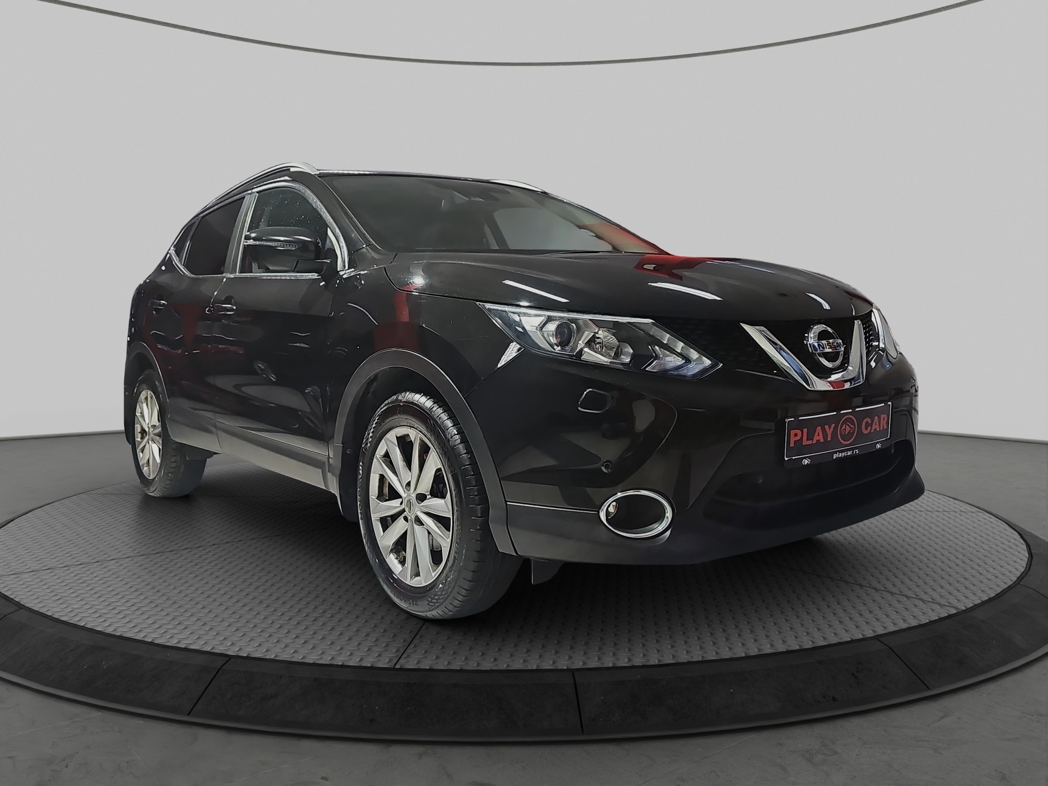 
								Nissan Qashqai TEKNA/AUTOM full									