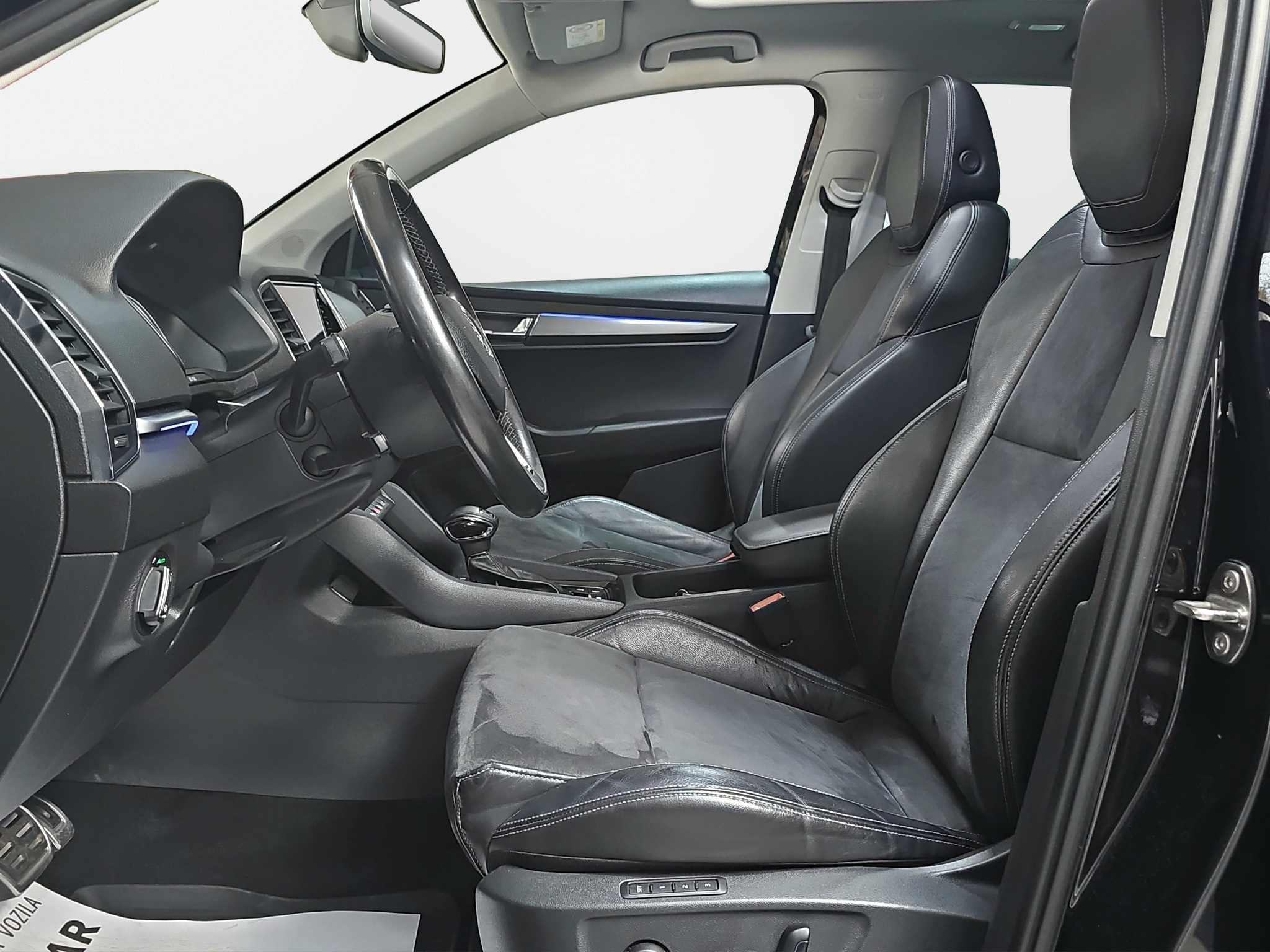 
								Škoda Karoq 4×4/DSG/ŠIBER full									