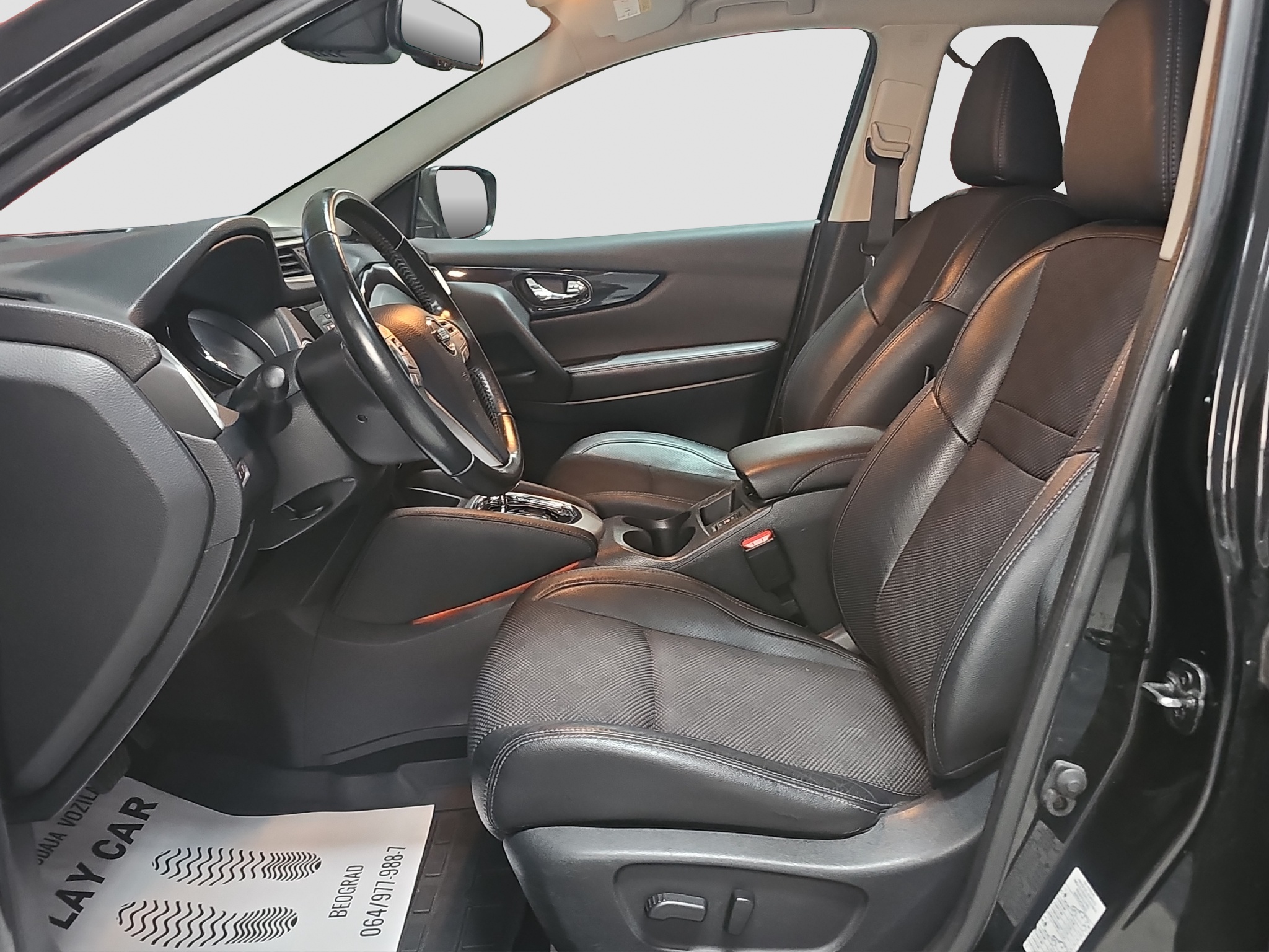 
								Nissan Qashqai TEKNA/AUTOM full									