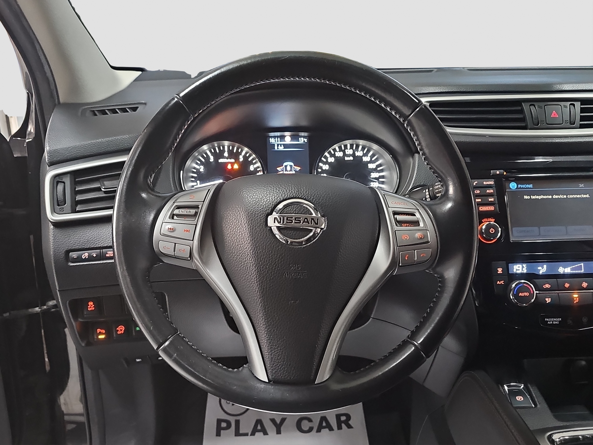 
								Nissan Qashqai TEKNA/AUTOM full									