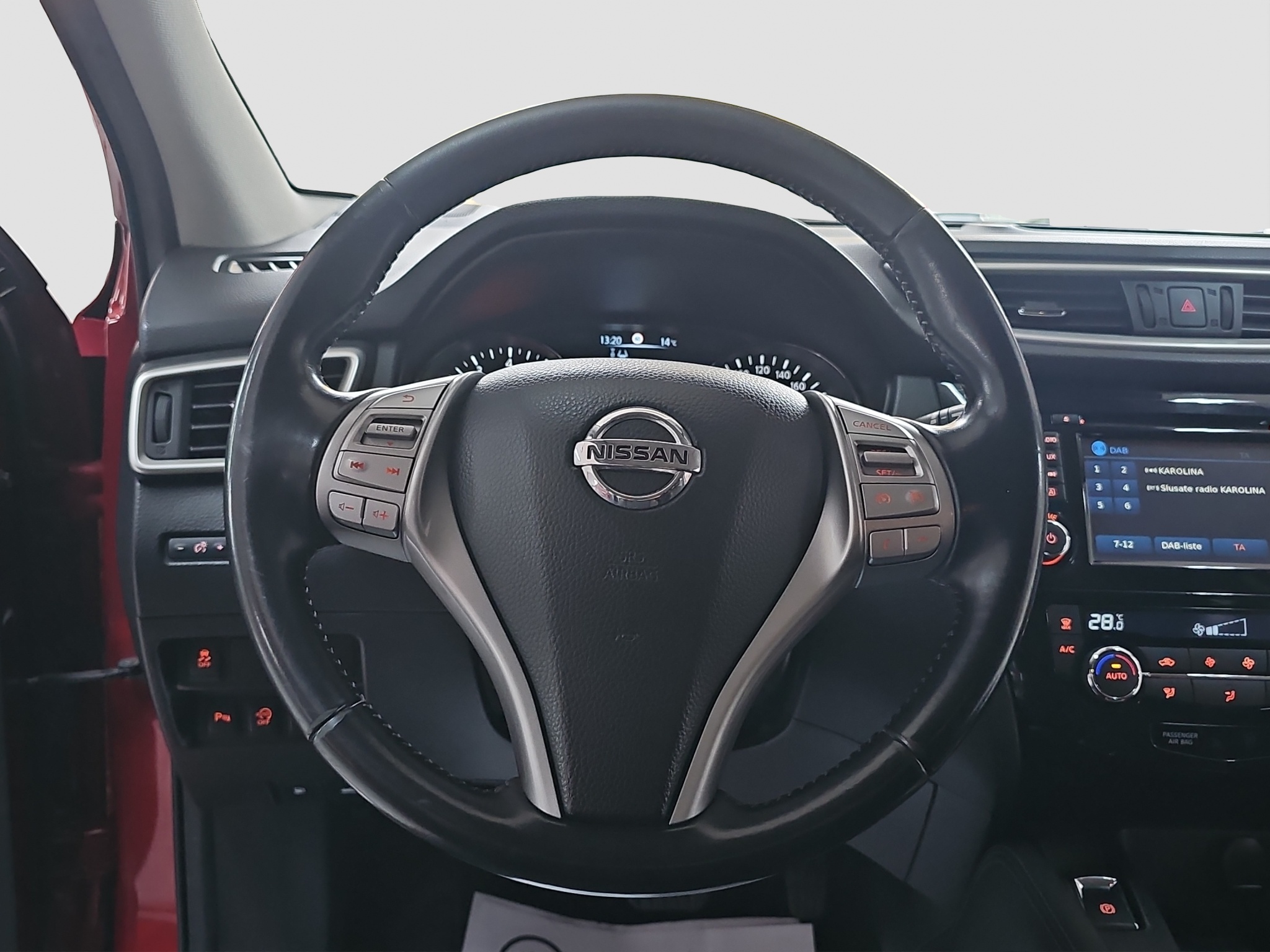 
								Nissan Qashqai TEKNA/AUTO full									