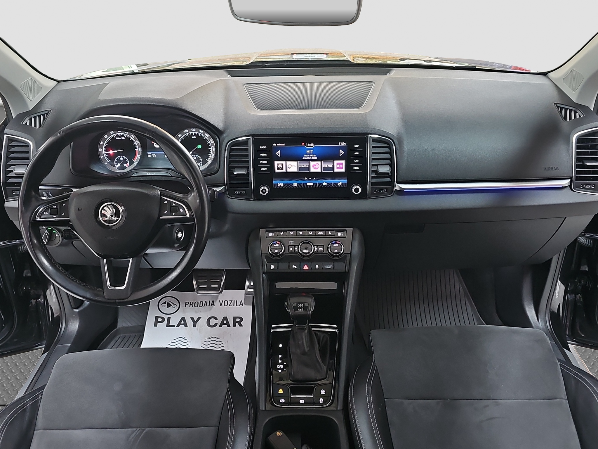 
								Škoda Karoq 4×4/DSG/ŠIBER full									