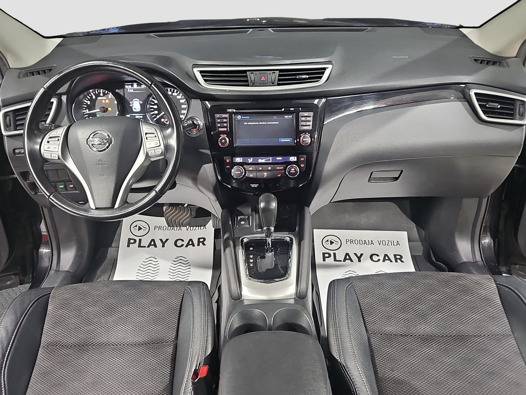 
								Nissan Qashqai TEKNA/AUTOM full									