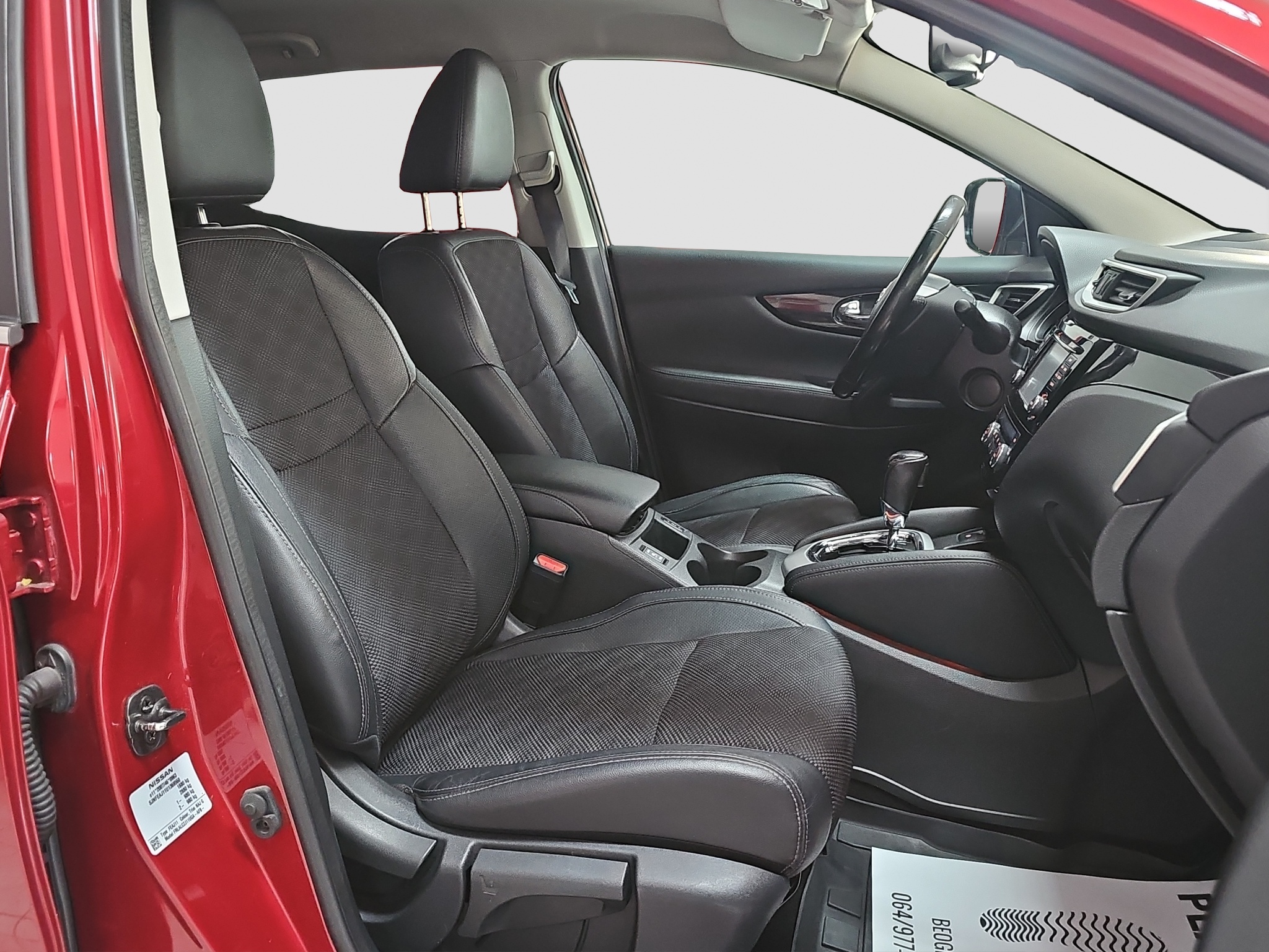 
								Nissan Qashqai TEKNA/AUTO full									