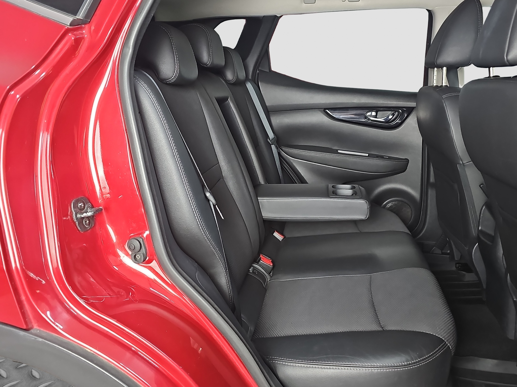 
								Nissan Qashqai TEKNA/AUTO full									