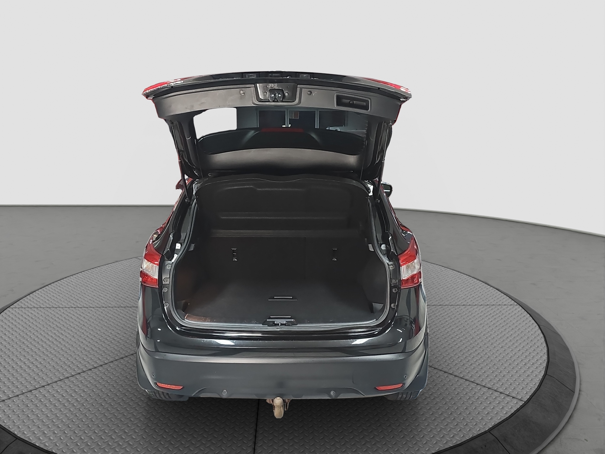 
								Nissan Qashqai TEKNA/AUTOM full									