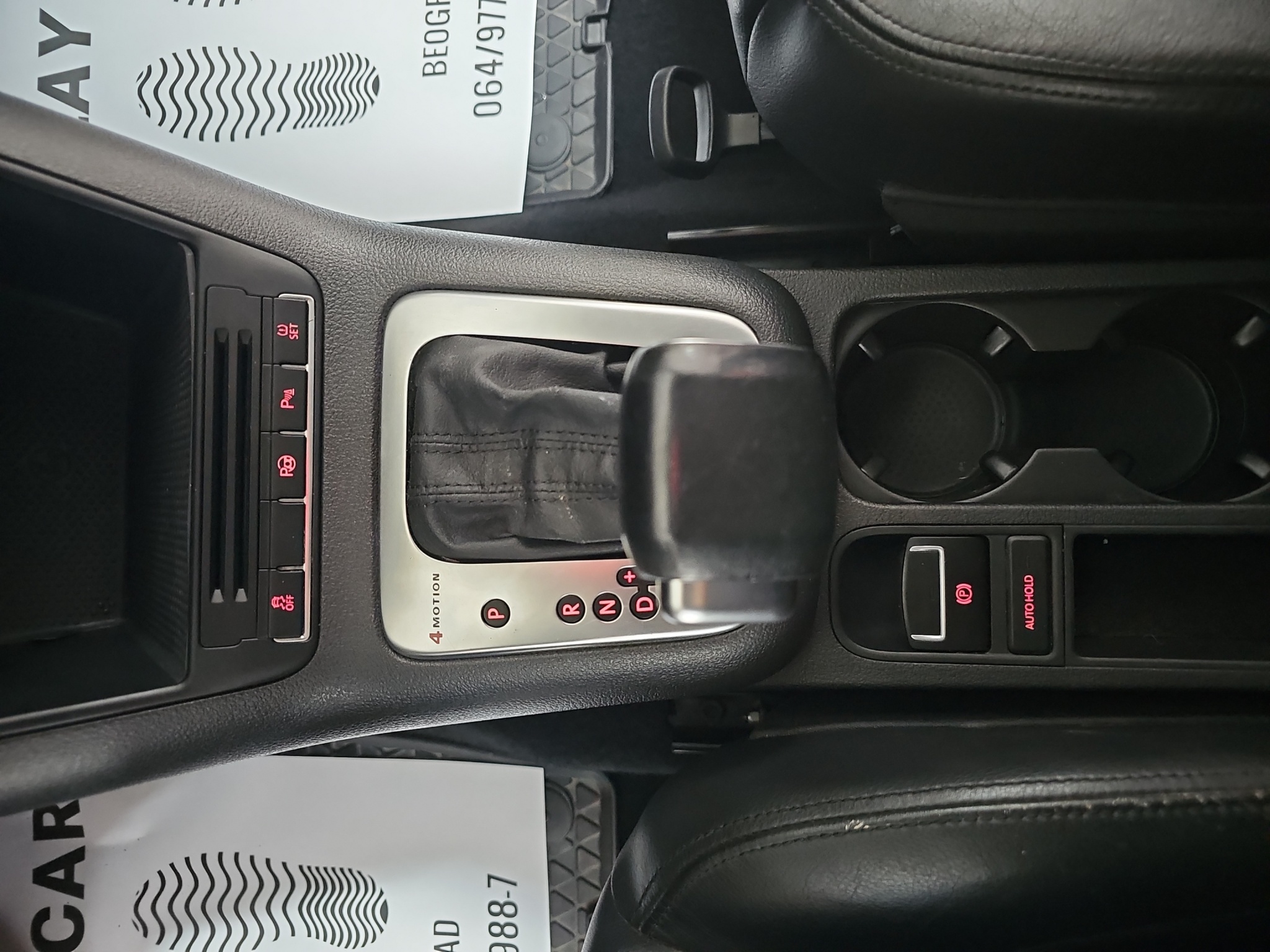 
								Volkswagen Tiguan R-LINE/4×4/ODLIČAN full									